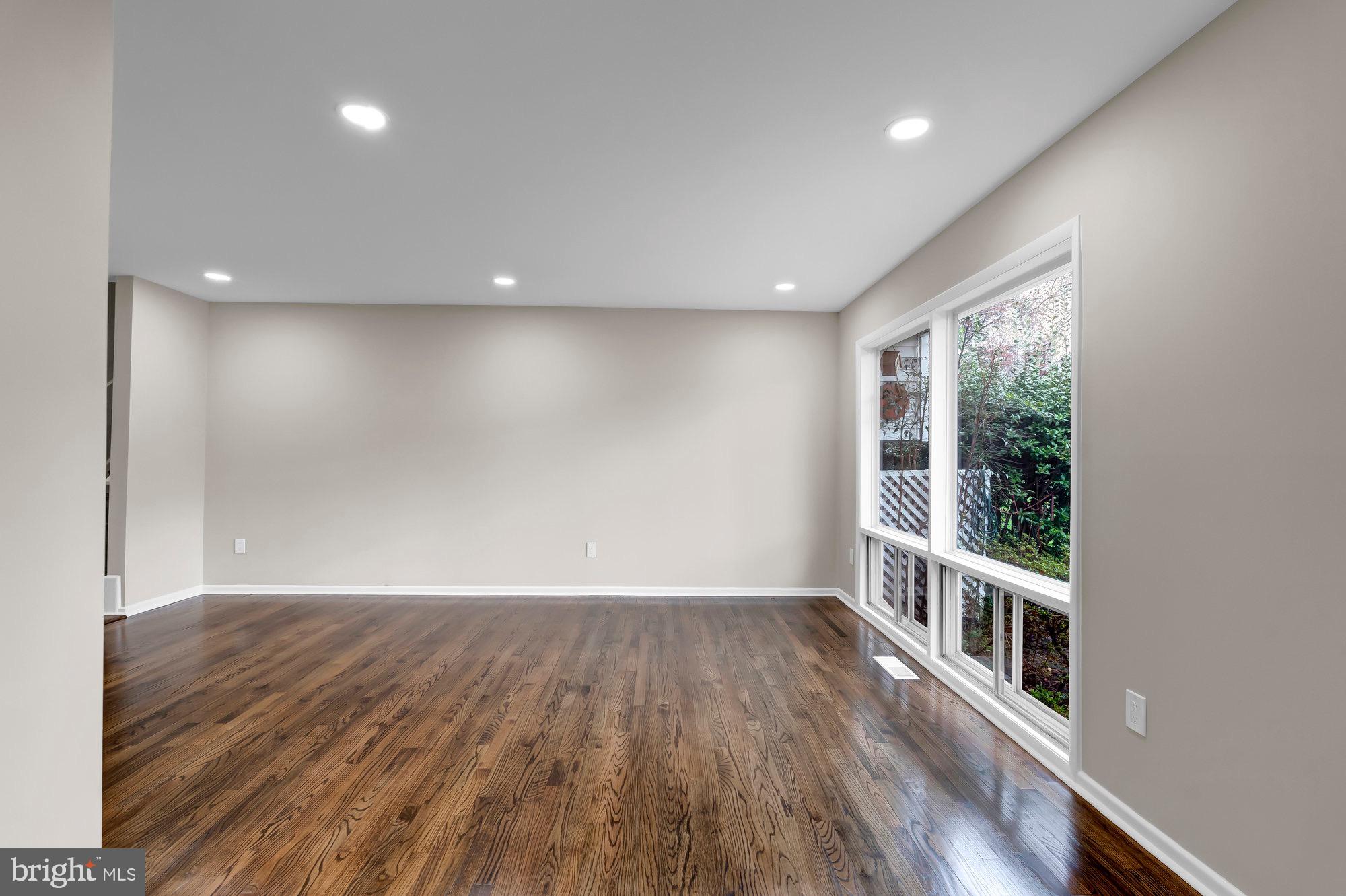 2423 Drexel St