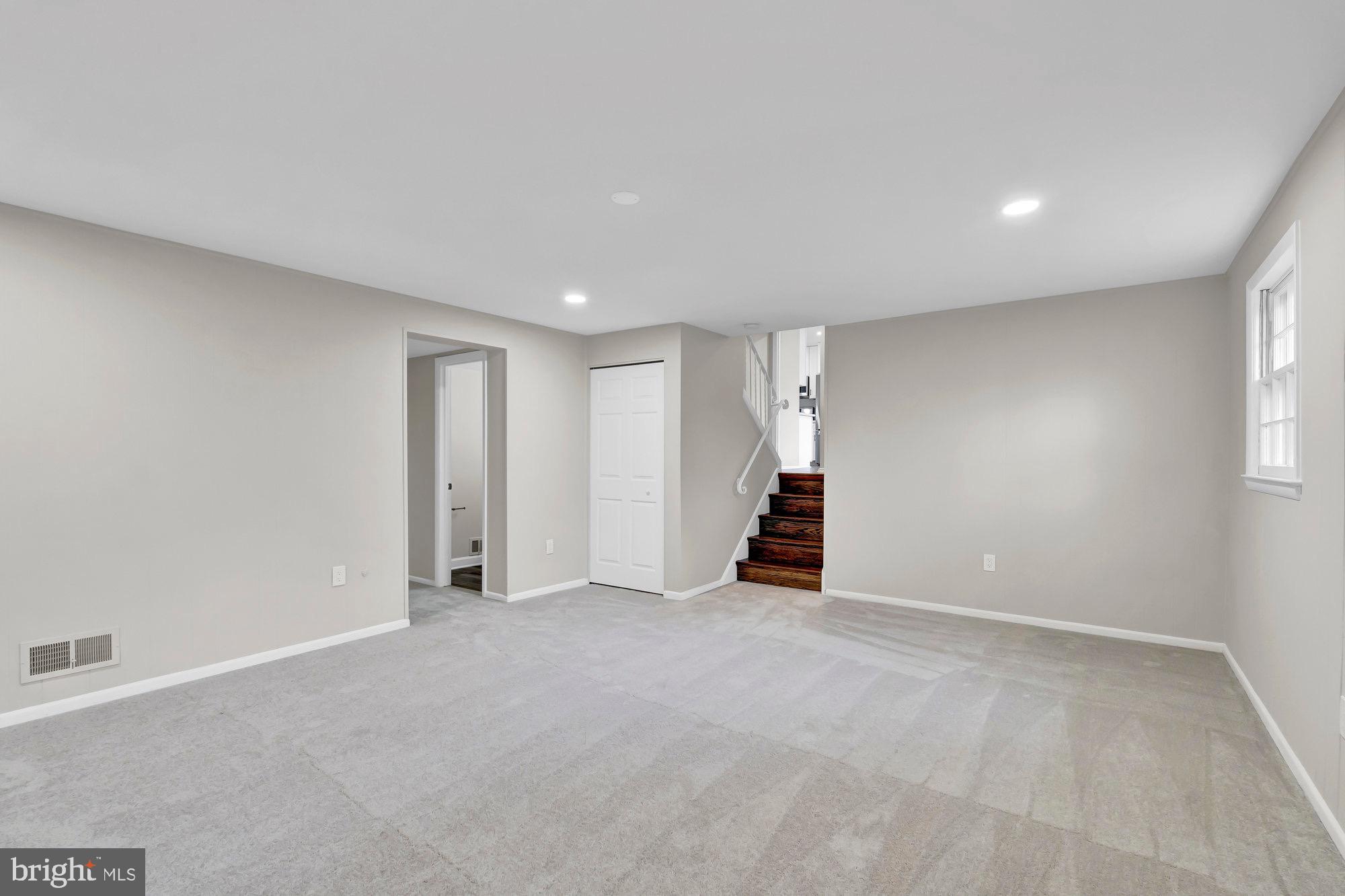 2423 Drexel St