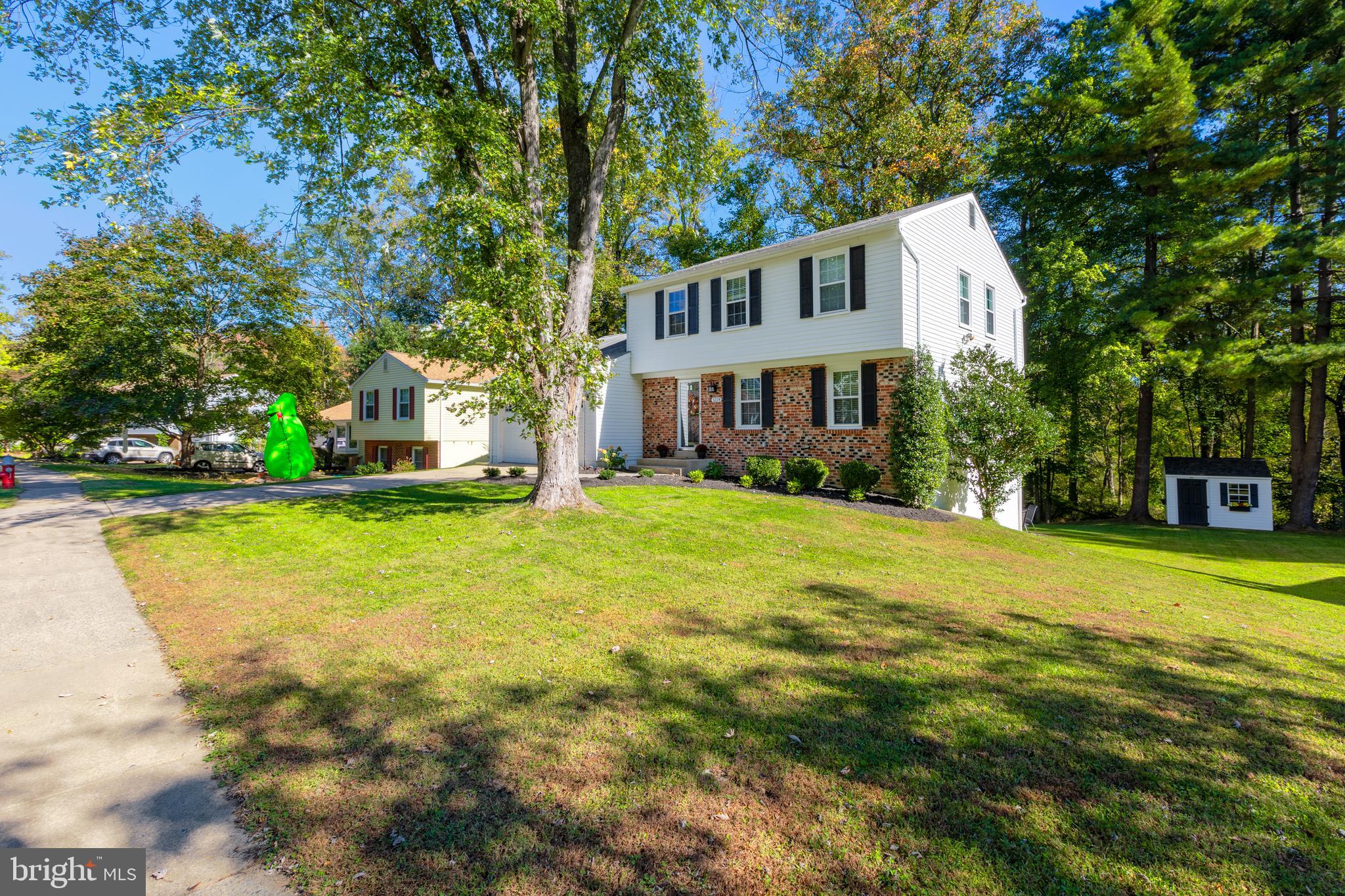 3224 Holly Berry Ct