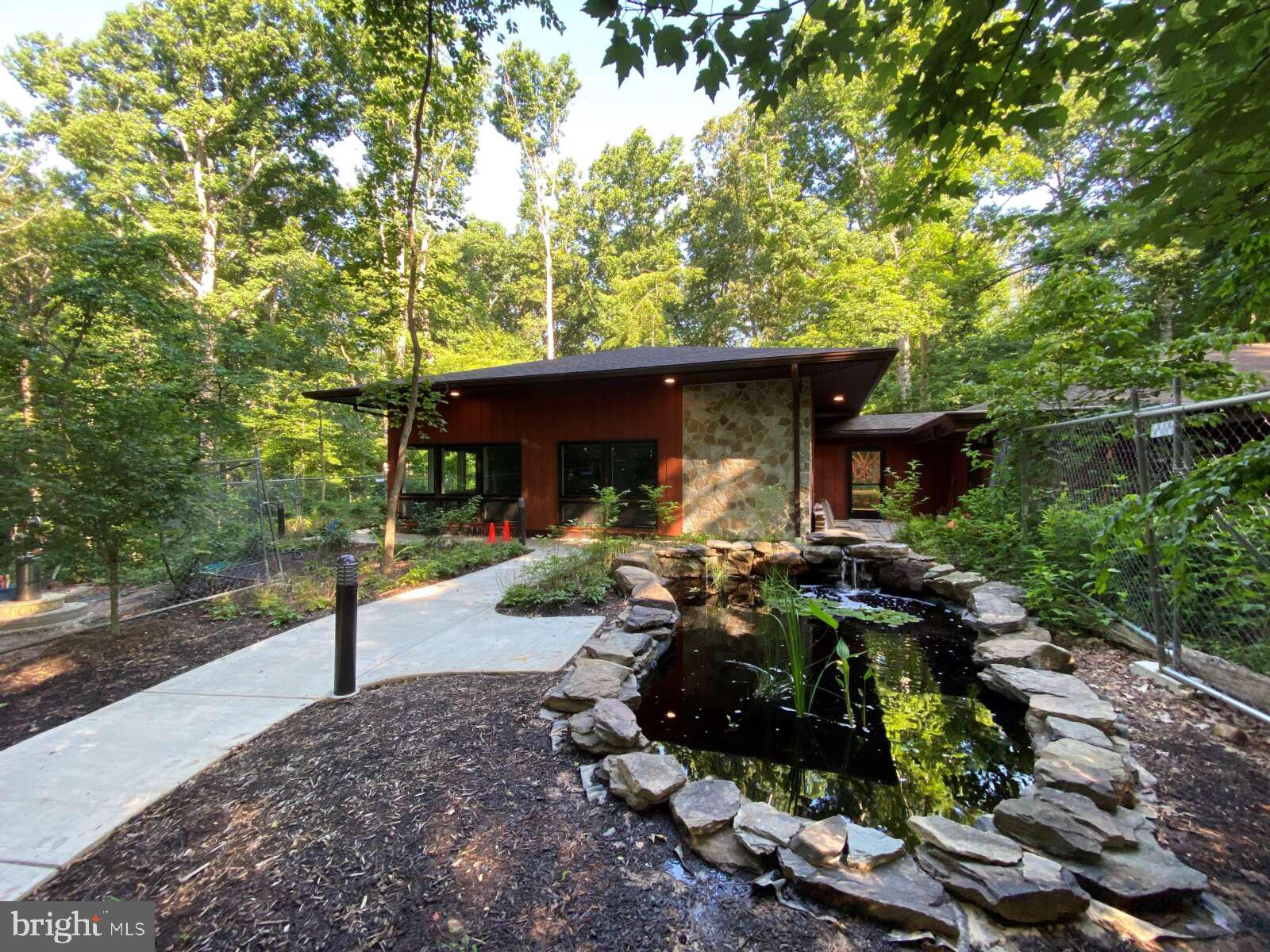 3224 Holly Berry Ct