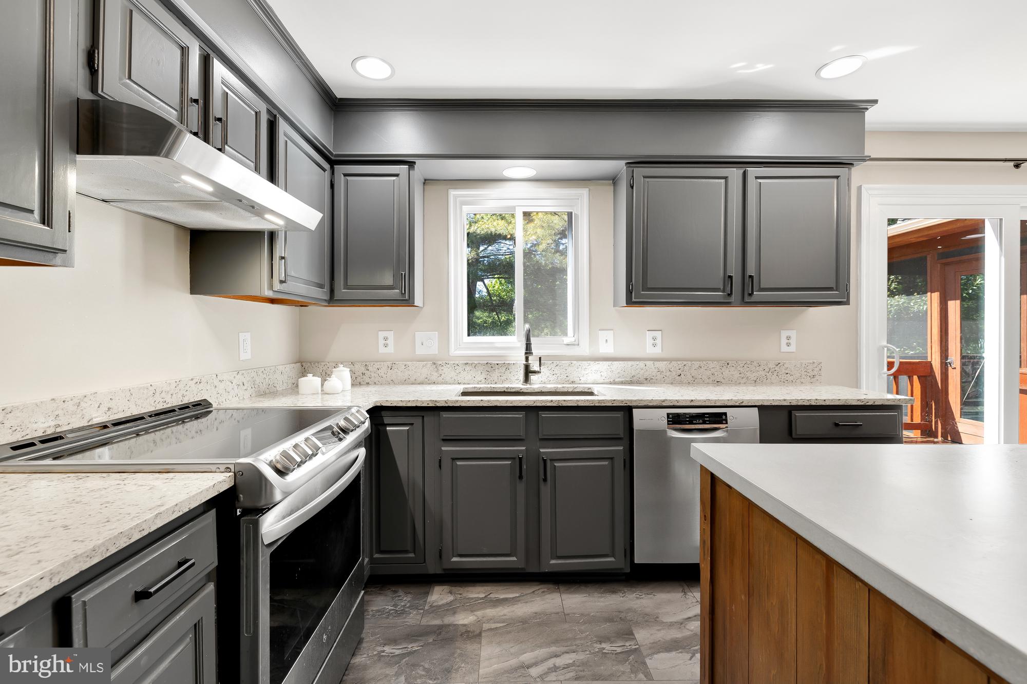 11965 Grey Squirrel Ln