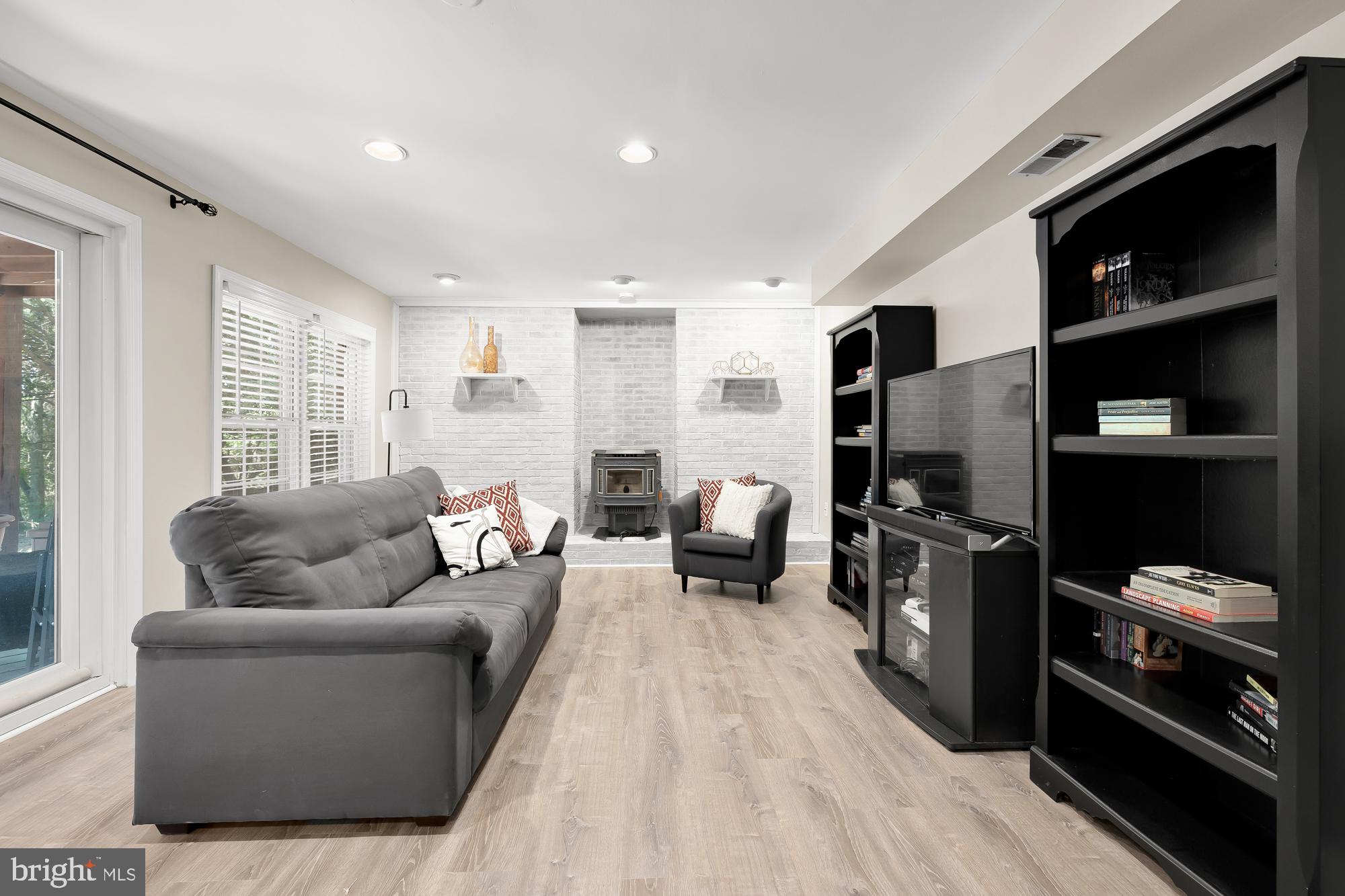 11965 Grey Squirrel Ln