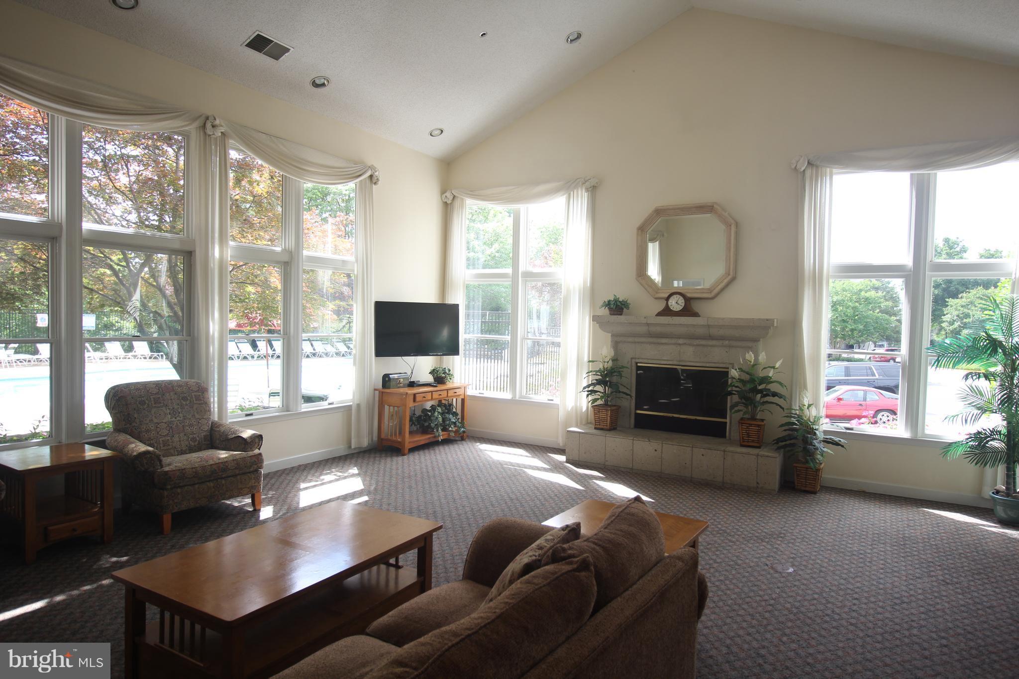 14301 Grape Holly Grv #16