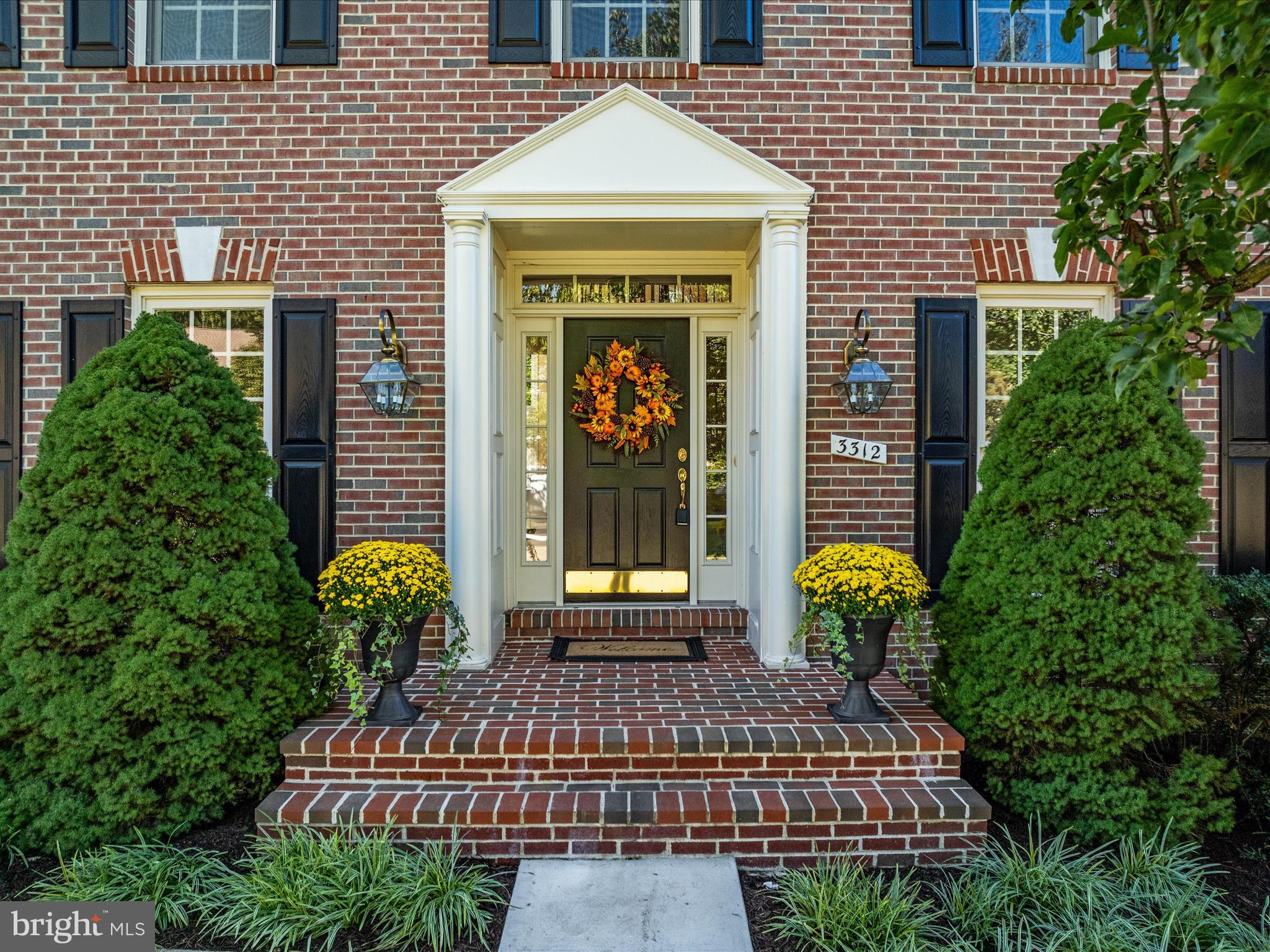 3312 Willow Glen Dr