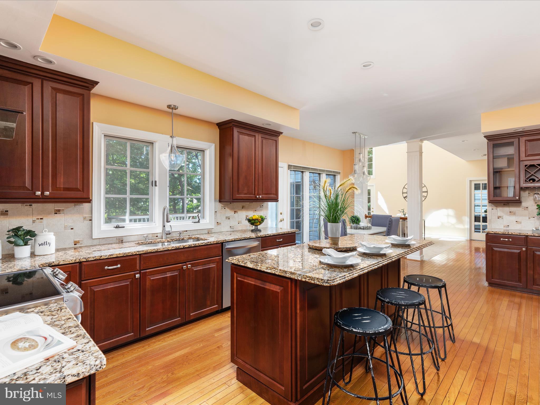 3312 Willow Glen Dr