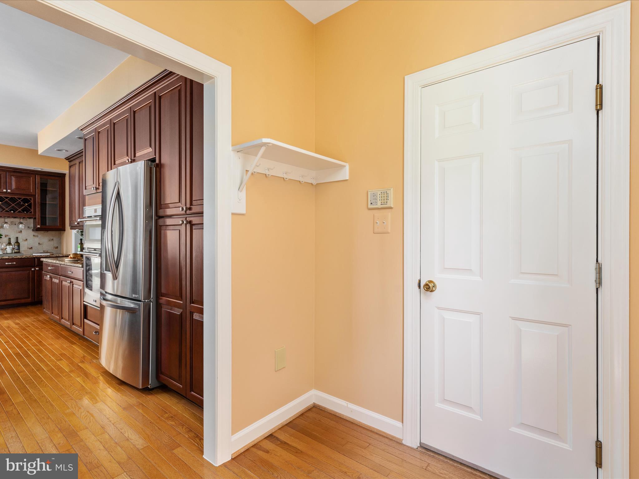 3312 Willow Glen Dr