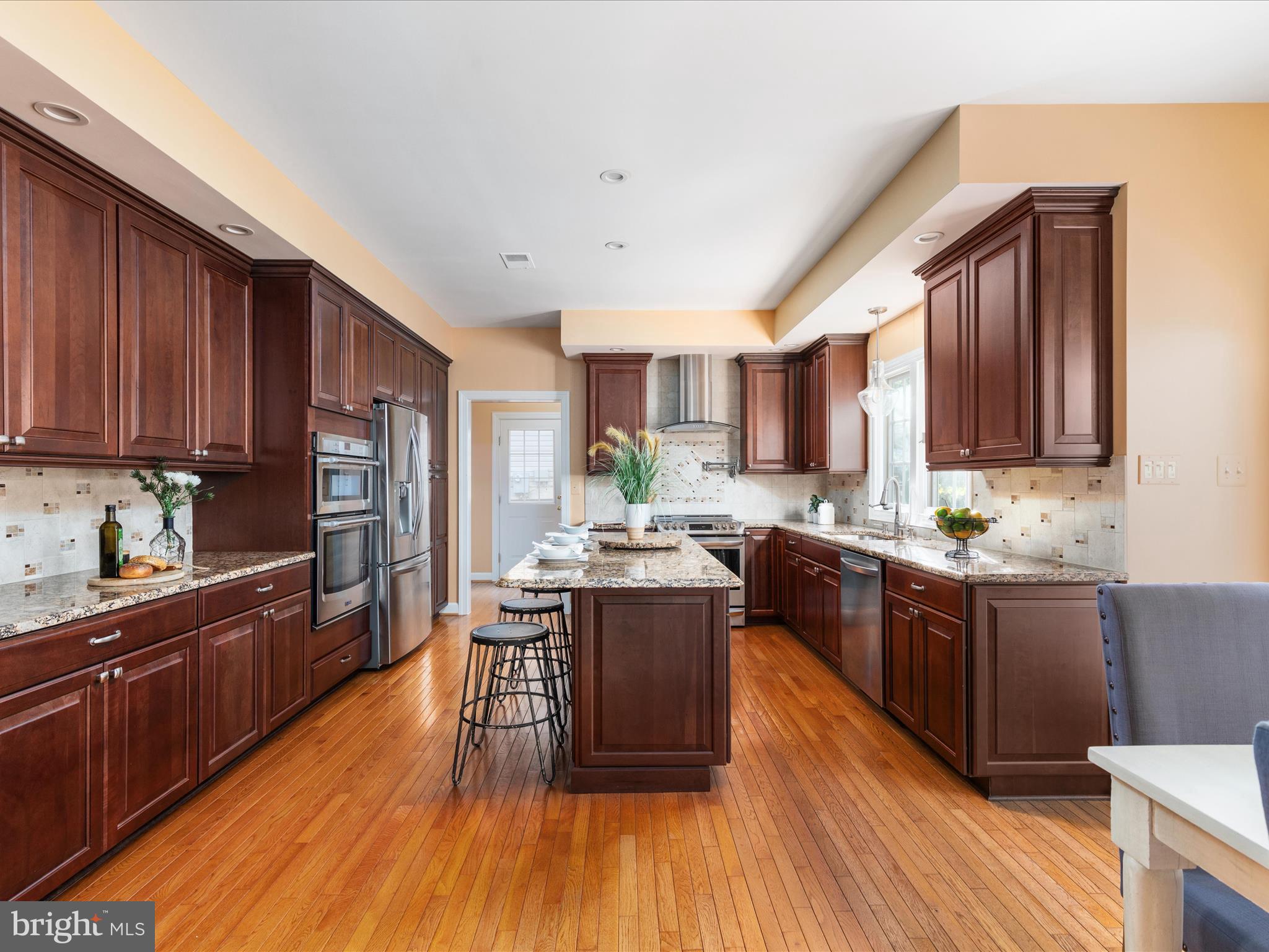 3312 Willow Glen Dr
