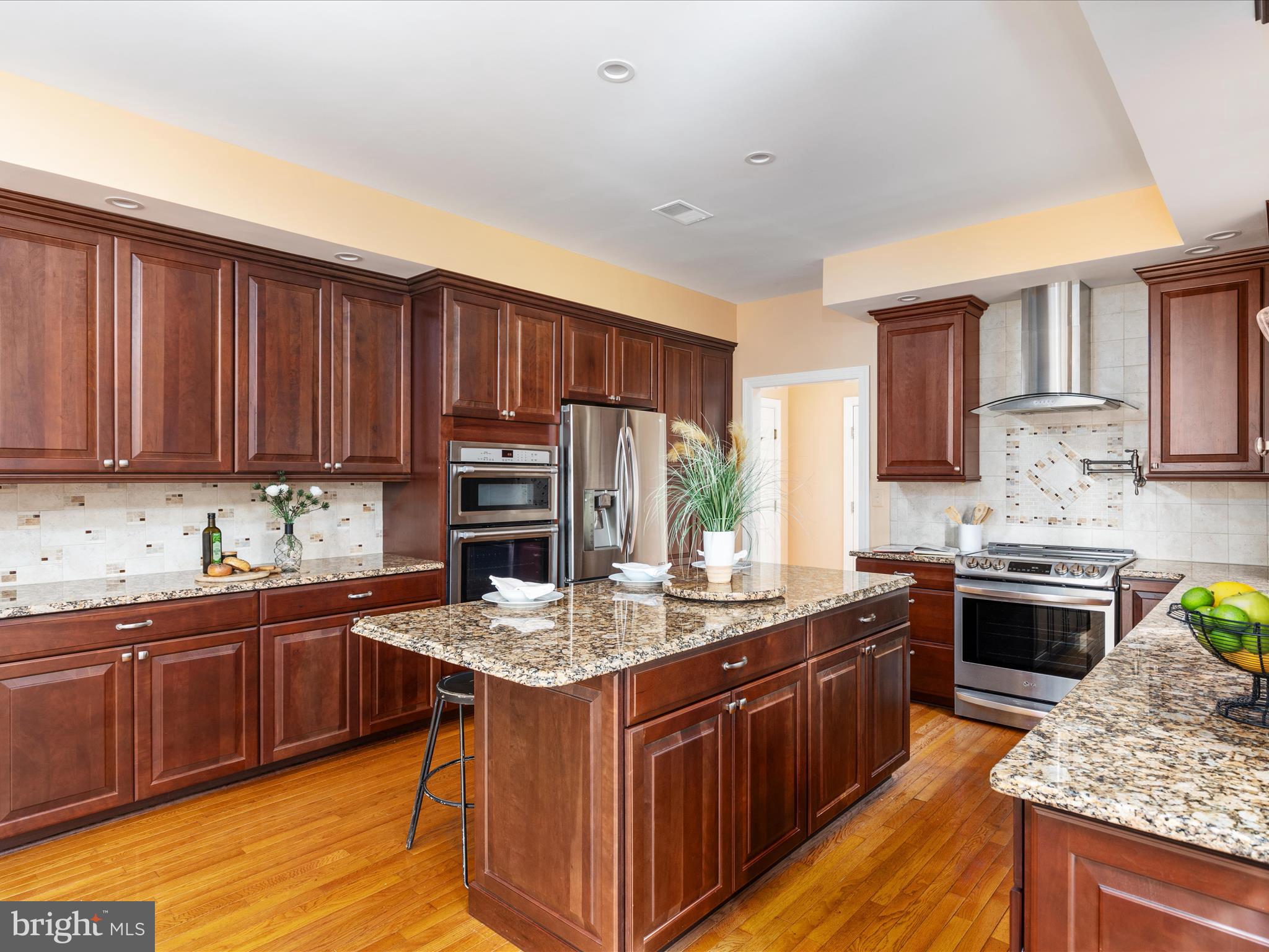 3312 Willow Glen Dr