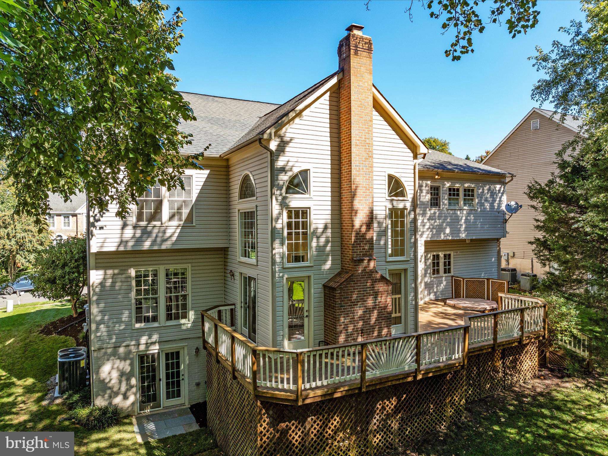 3312 Willow Glen Dr