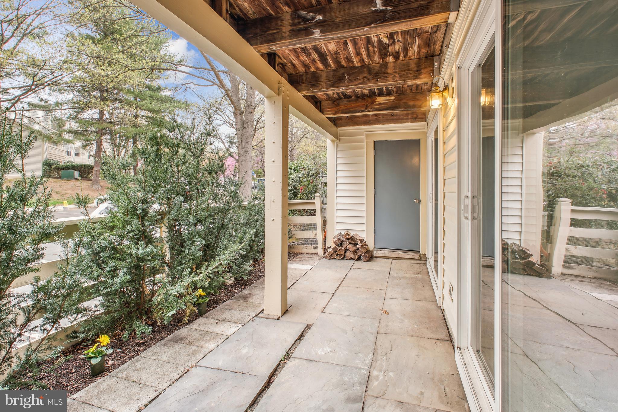 2229 Lovedale Ln #E, 303b