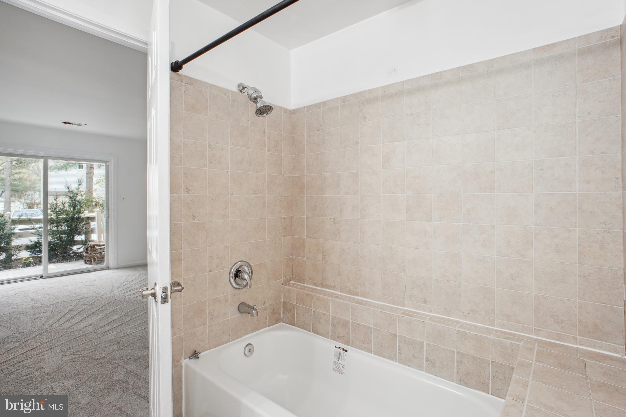 2229 Lovedale Ln #E, 303b