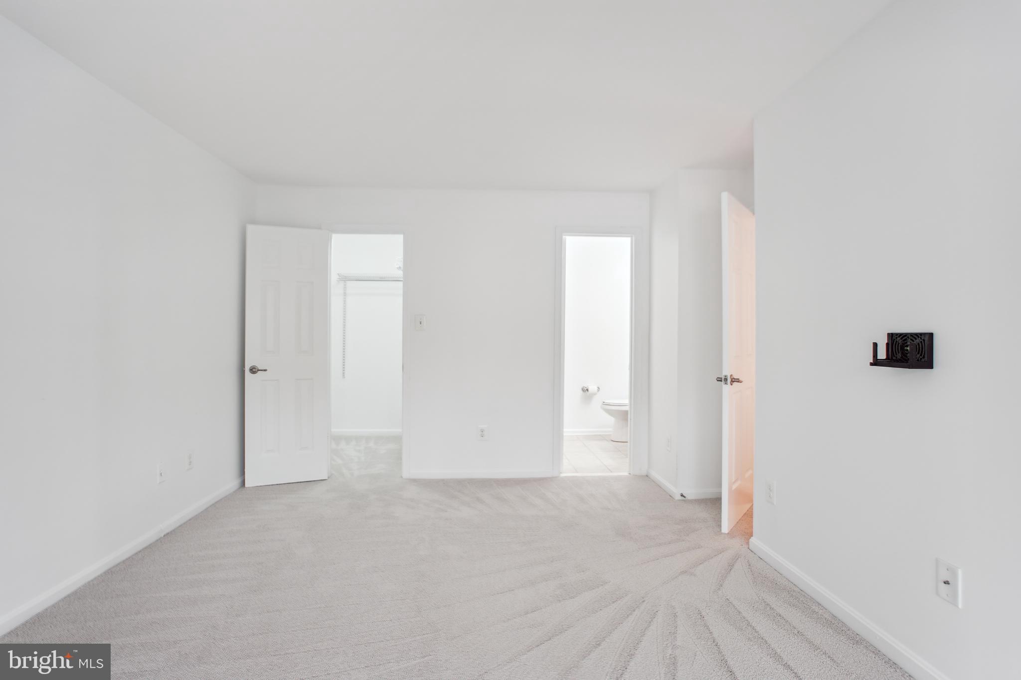 2229 Lovedale Ln #E, 303b