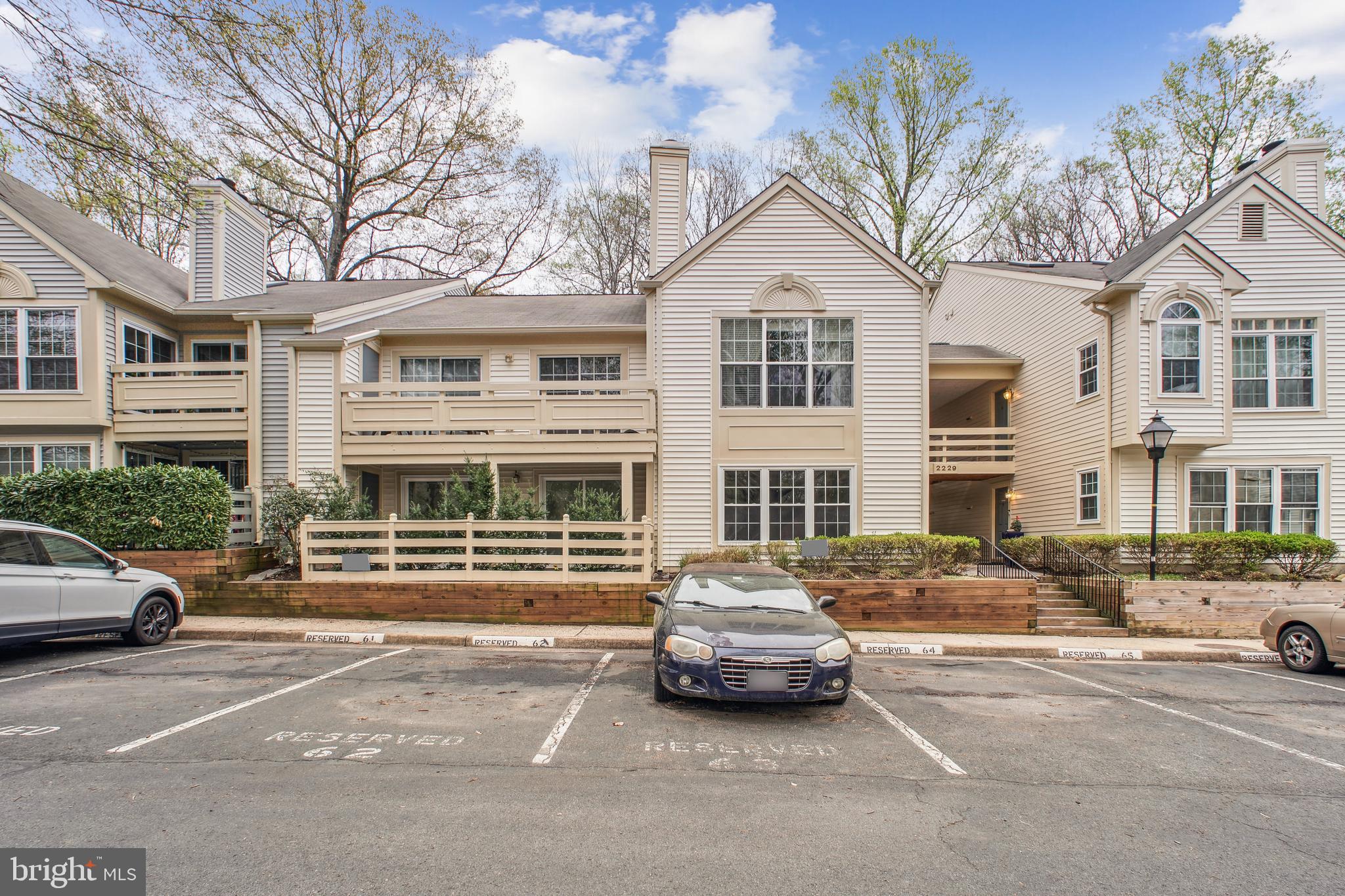 2229 Lovedale Ln #E, 303b