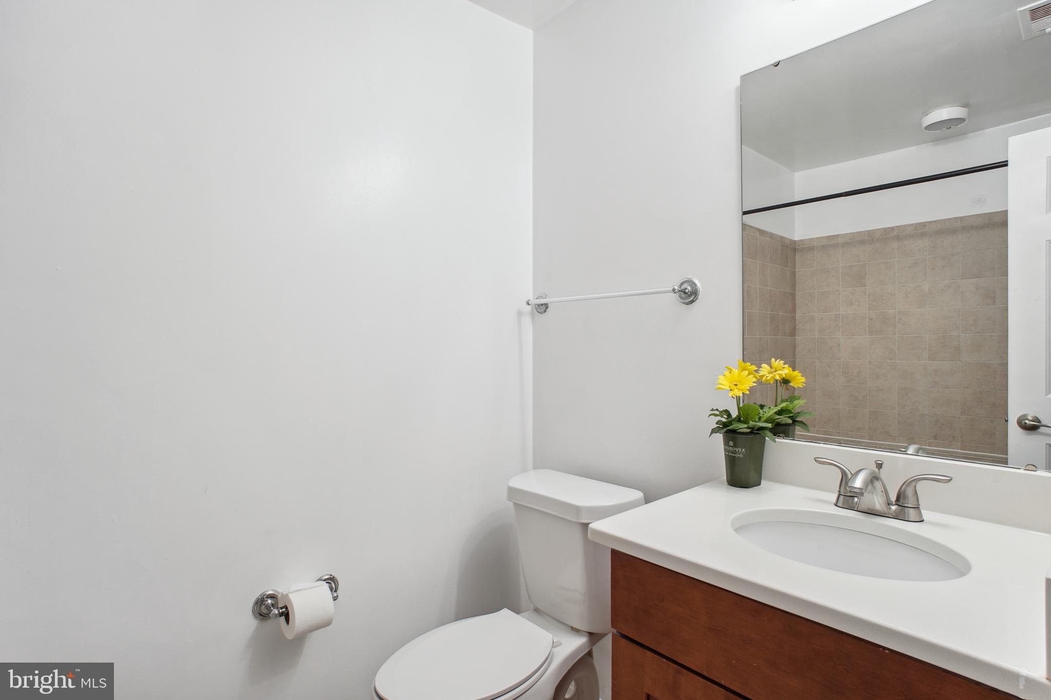 2229 Lovedale Ln #E, 303b