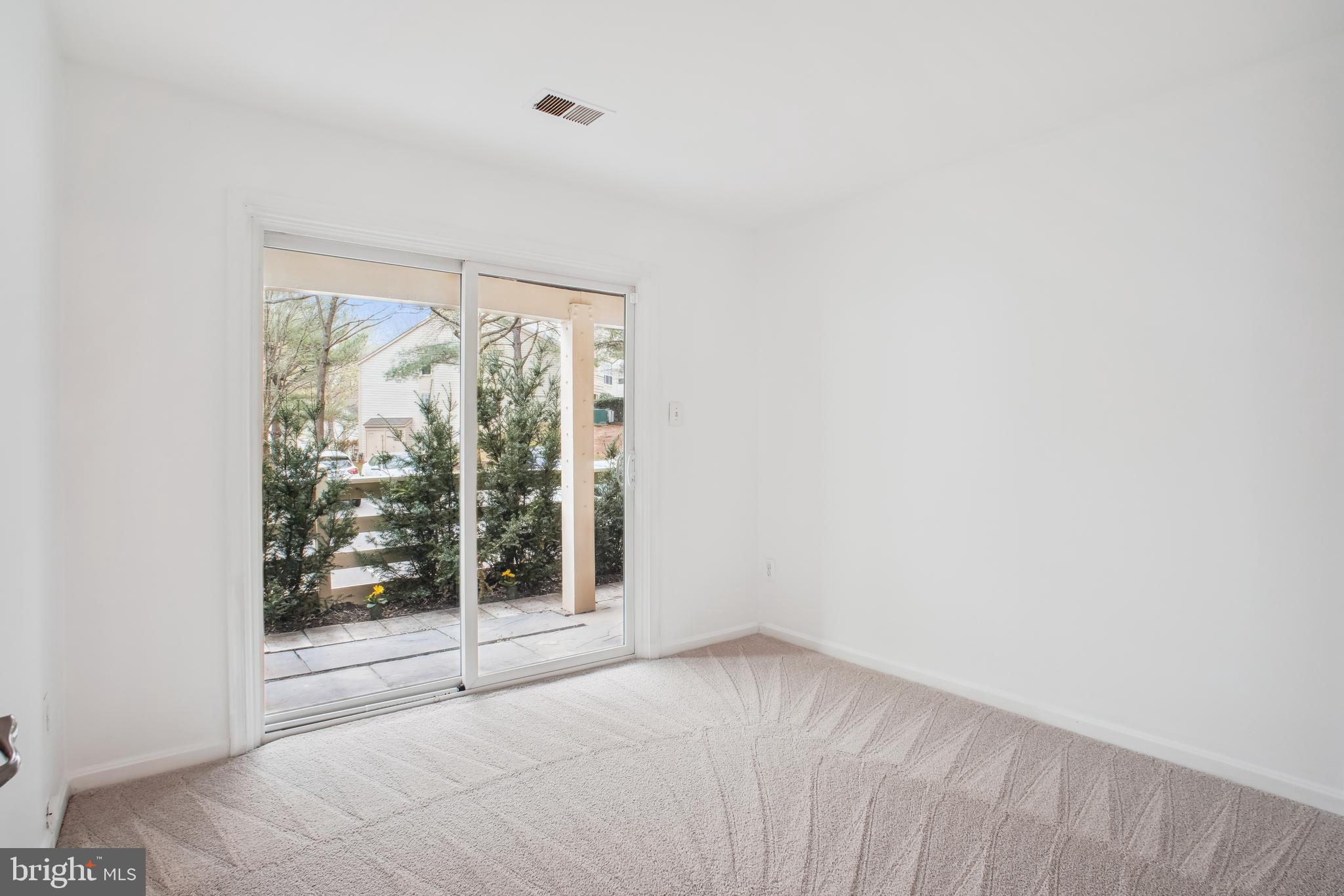 2229 Lovedale Ln #E, 303b