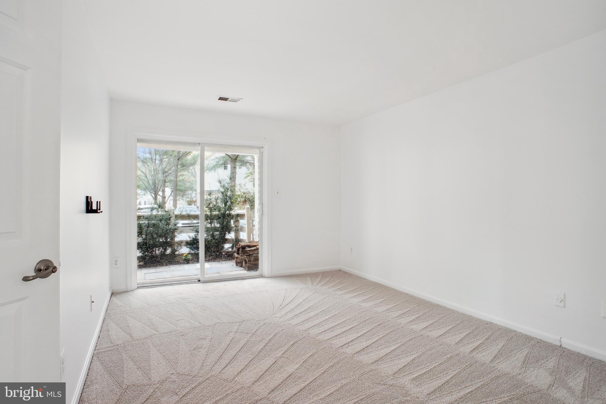 2229 Lovedale Ln #E, 303b