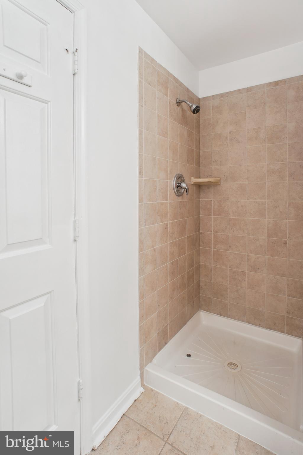 2229 Lovedale Ln #E, 303b