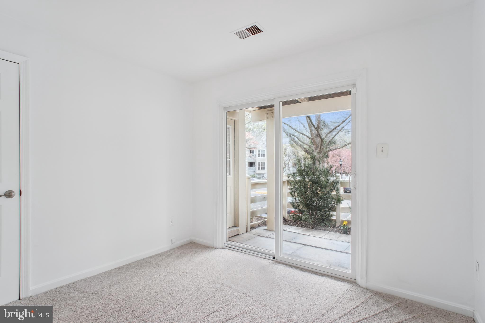 2229 Lovedale Ln #E, 303b