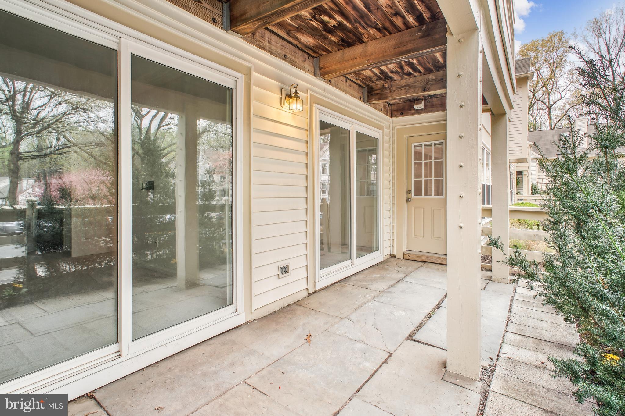 2229 Lovedale Ln #E, 303b