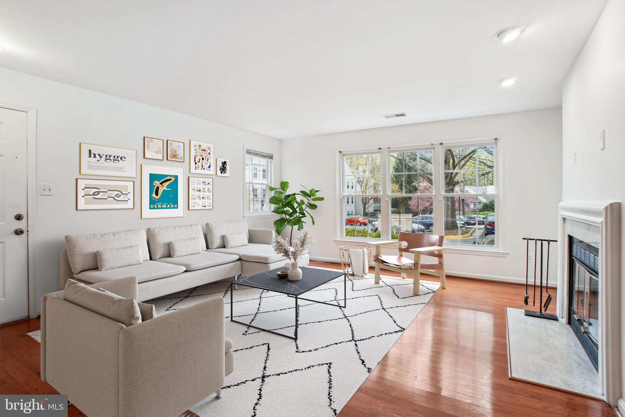 2229 Lovedale Ln #E, 303b