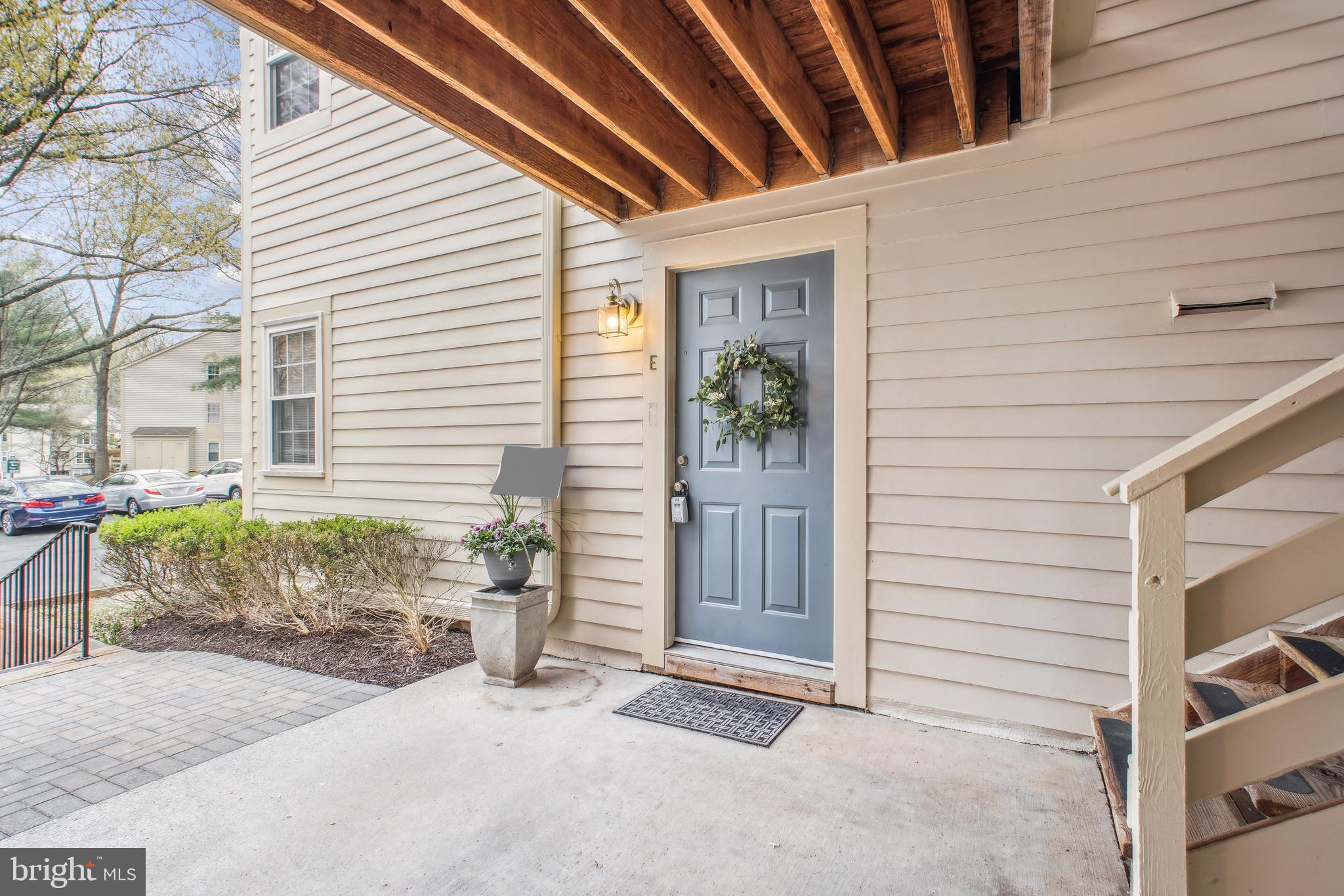 2229 Lovedale Ln #E, 303b