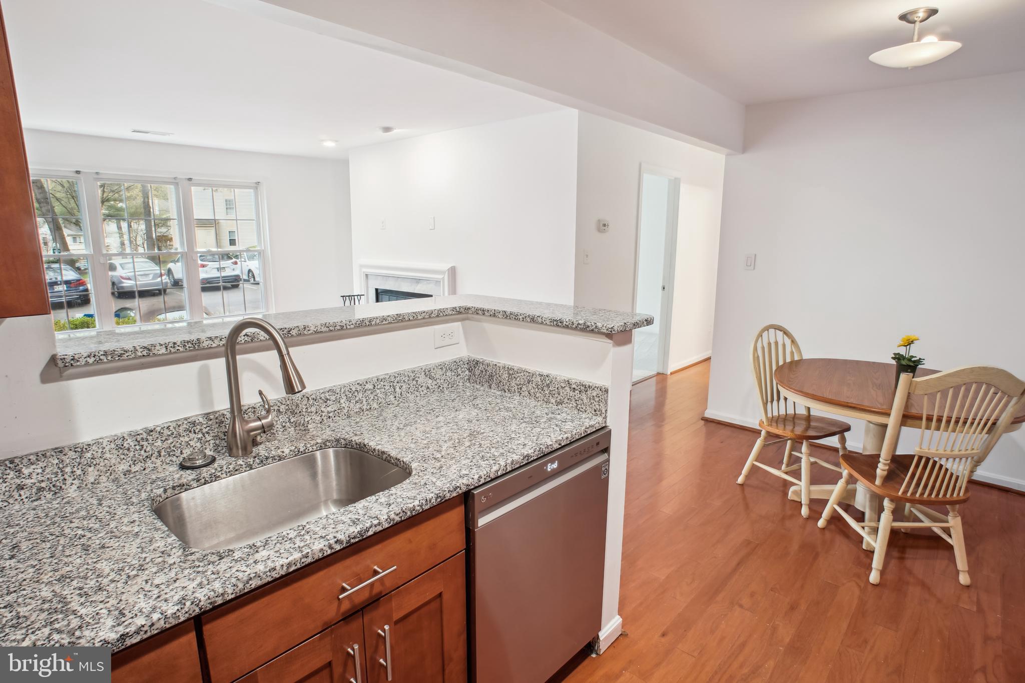 2229 Lovedale Ln #E, 303b