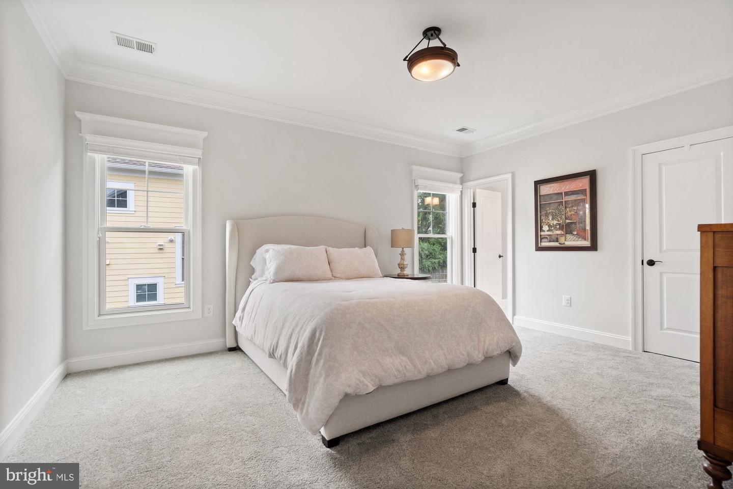 445 Orchard St NW