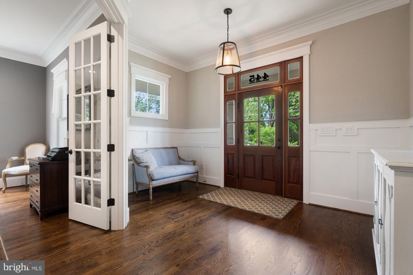 445 Orchard St NW