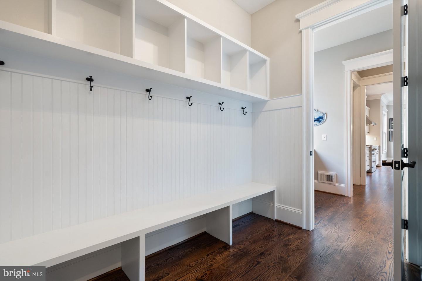 445 Orchard St NW