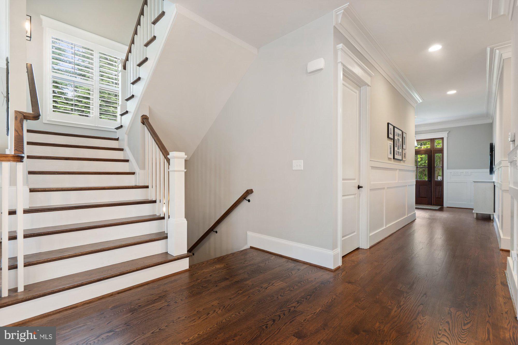 445 Orchard St NW