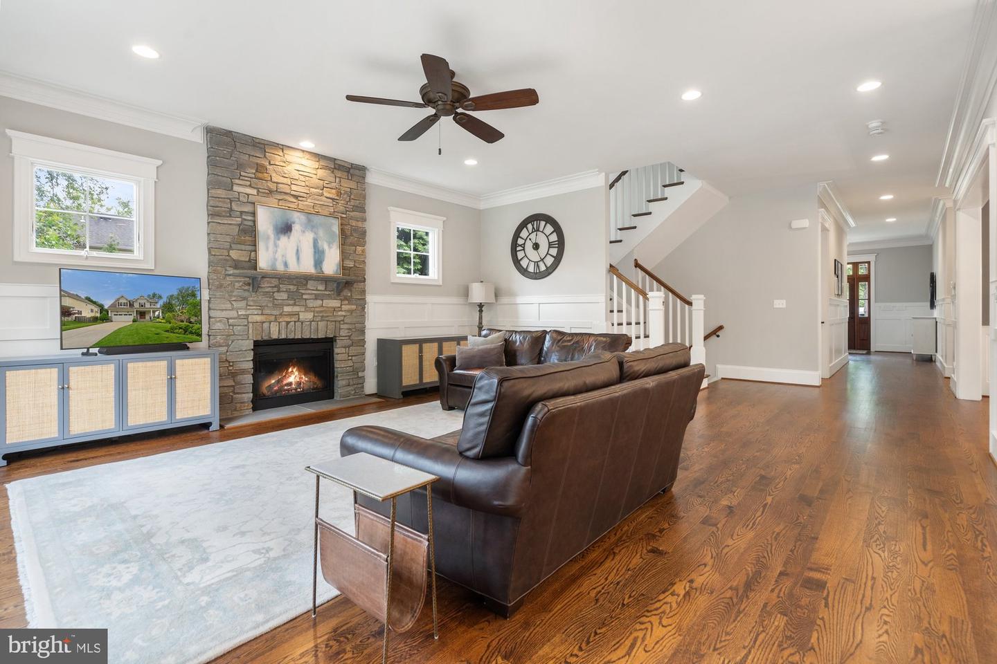 445 Orchard St NW