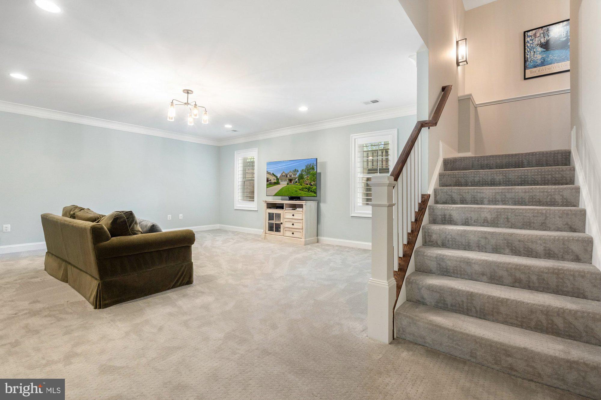 445 Orchard St NW