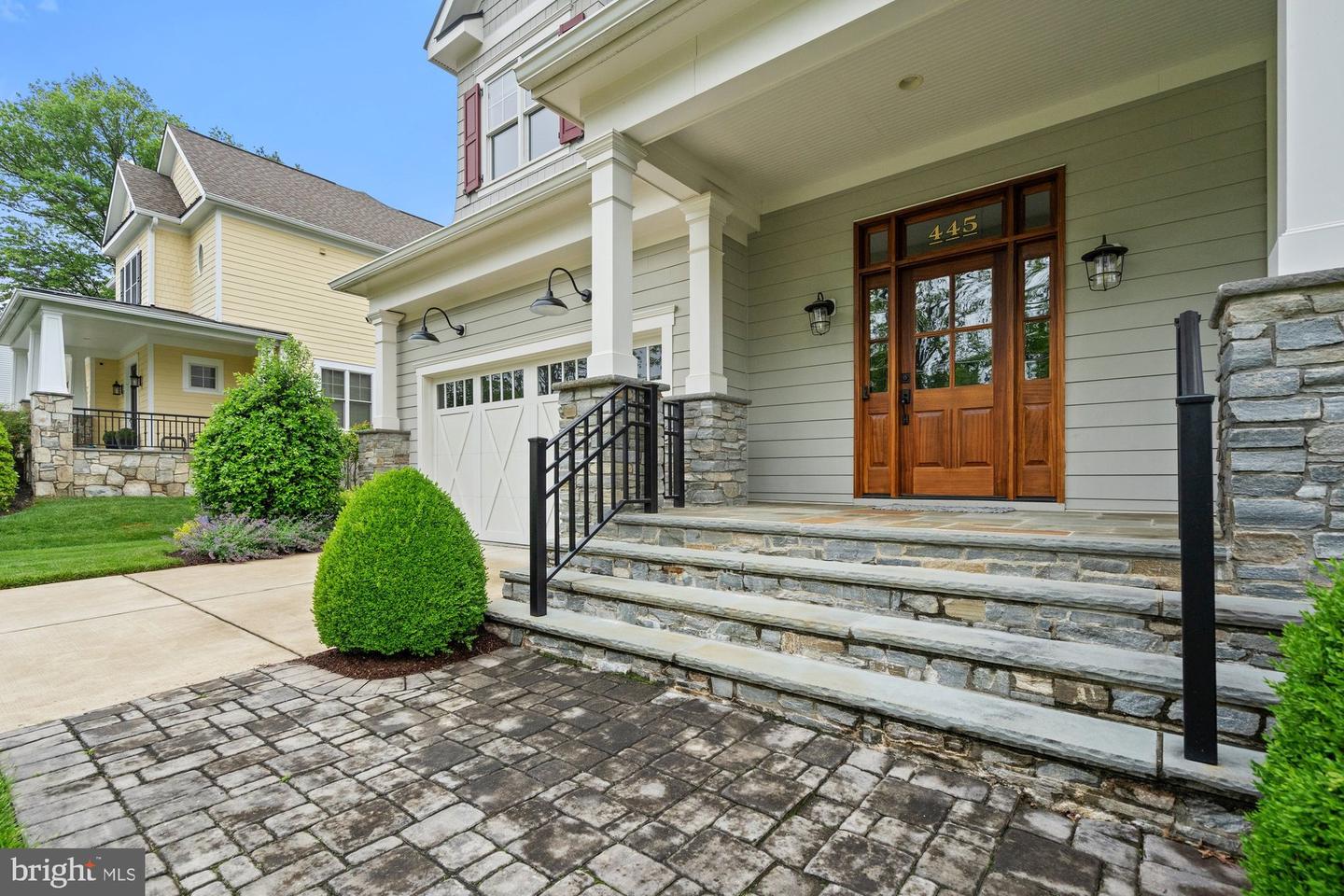 445 Orchard St NW