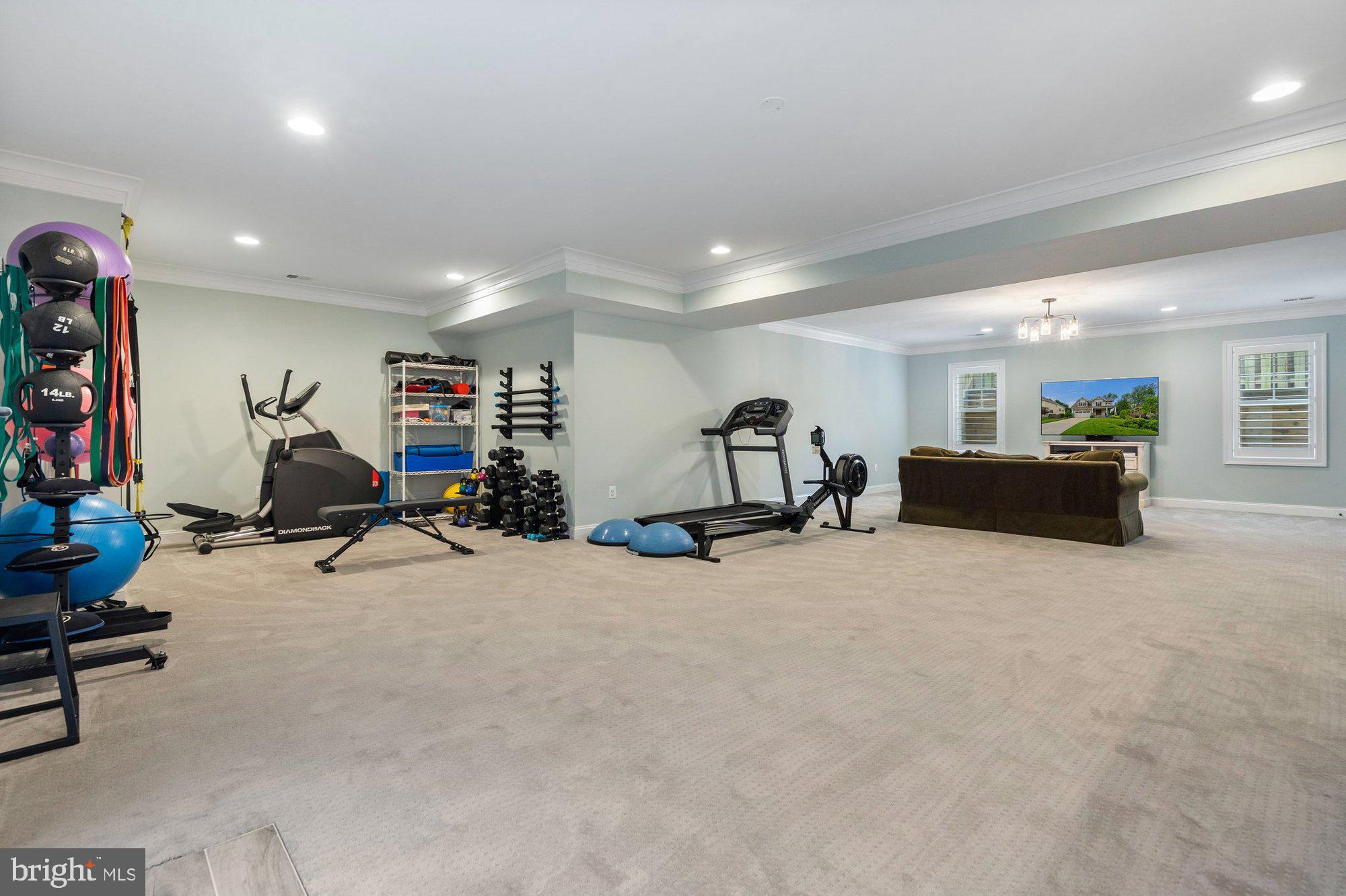 445 Orchard St NW