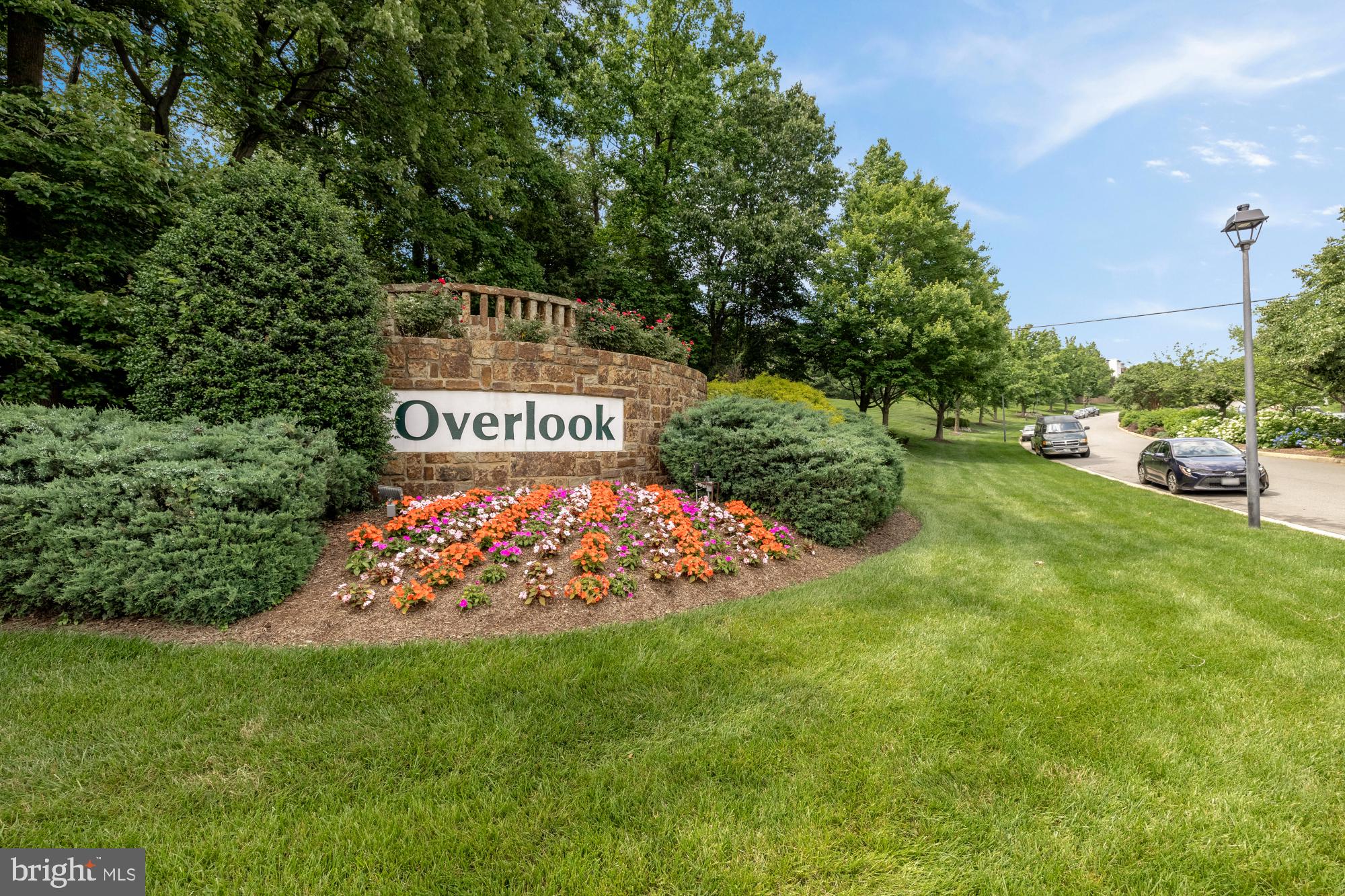 6337 Burgundy Leaf Ln