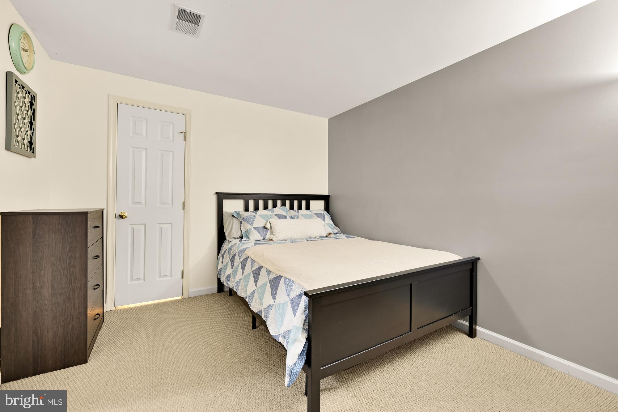 6337 Burgundy Leaf Ln