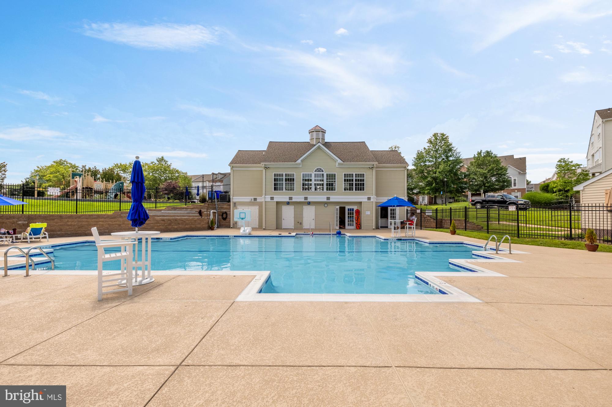 6337 Burgundy Leaf Ln