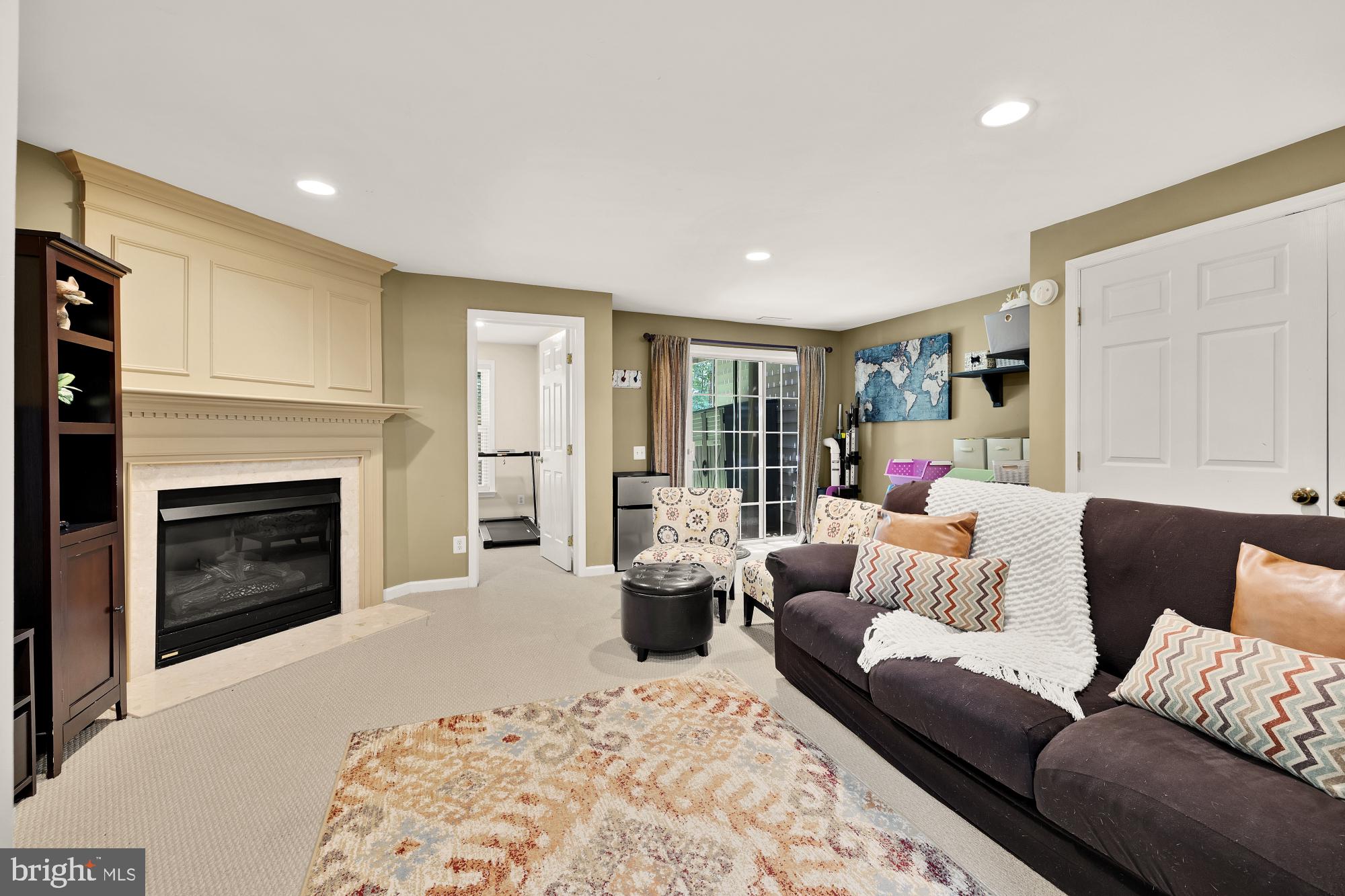 6337 Burgundy Leaf Ln