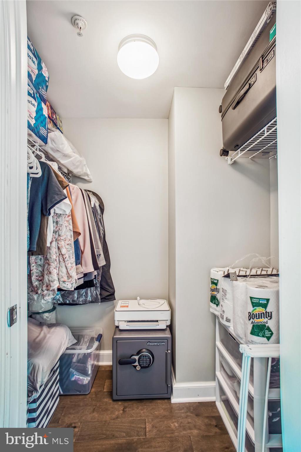 2451 MIDTOWN AVENUE 1323