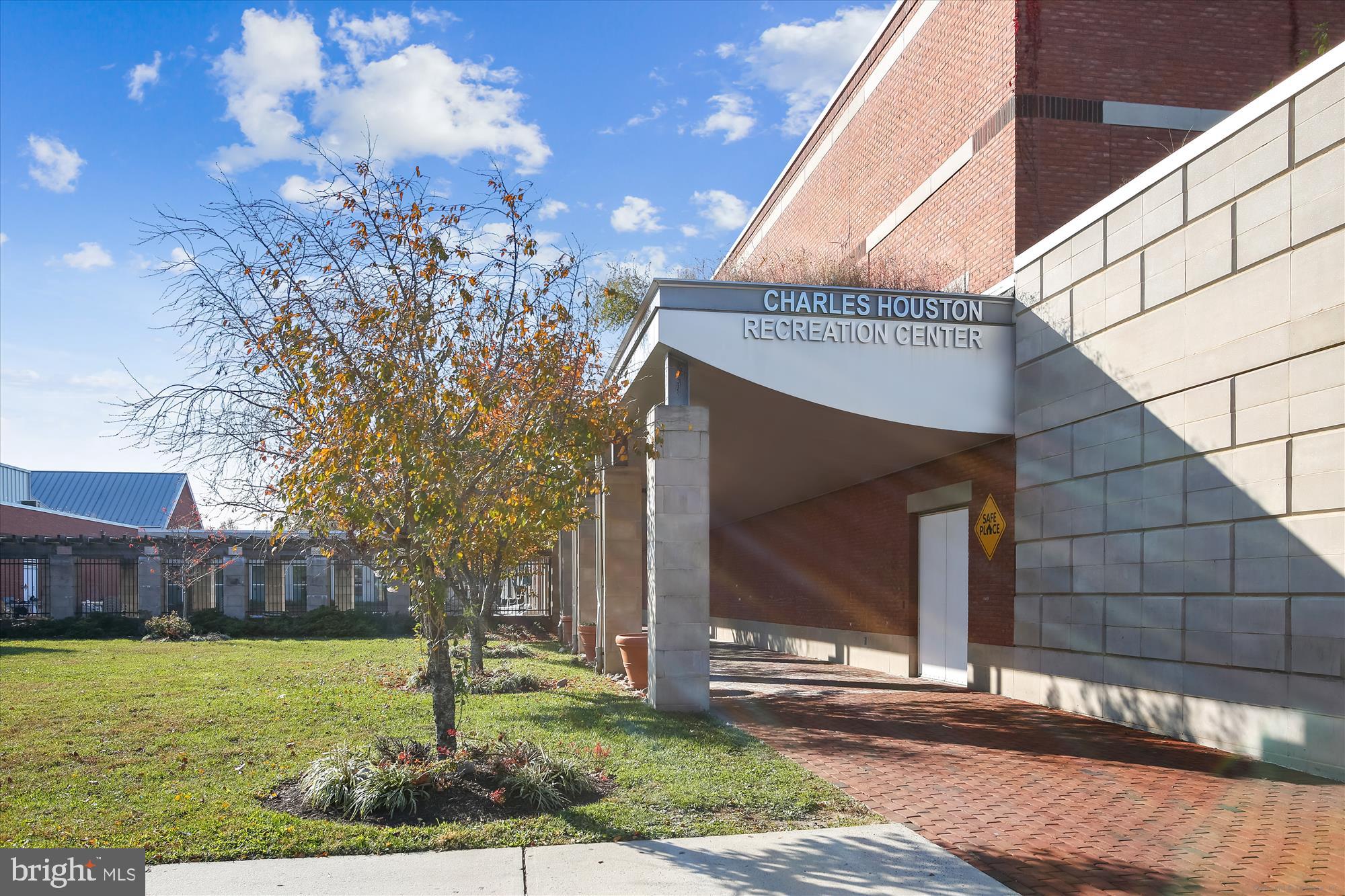 2451 MIDTOWN AVENUE 1323