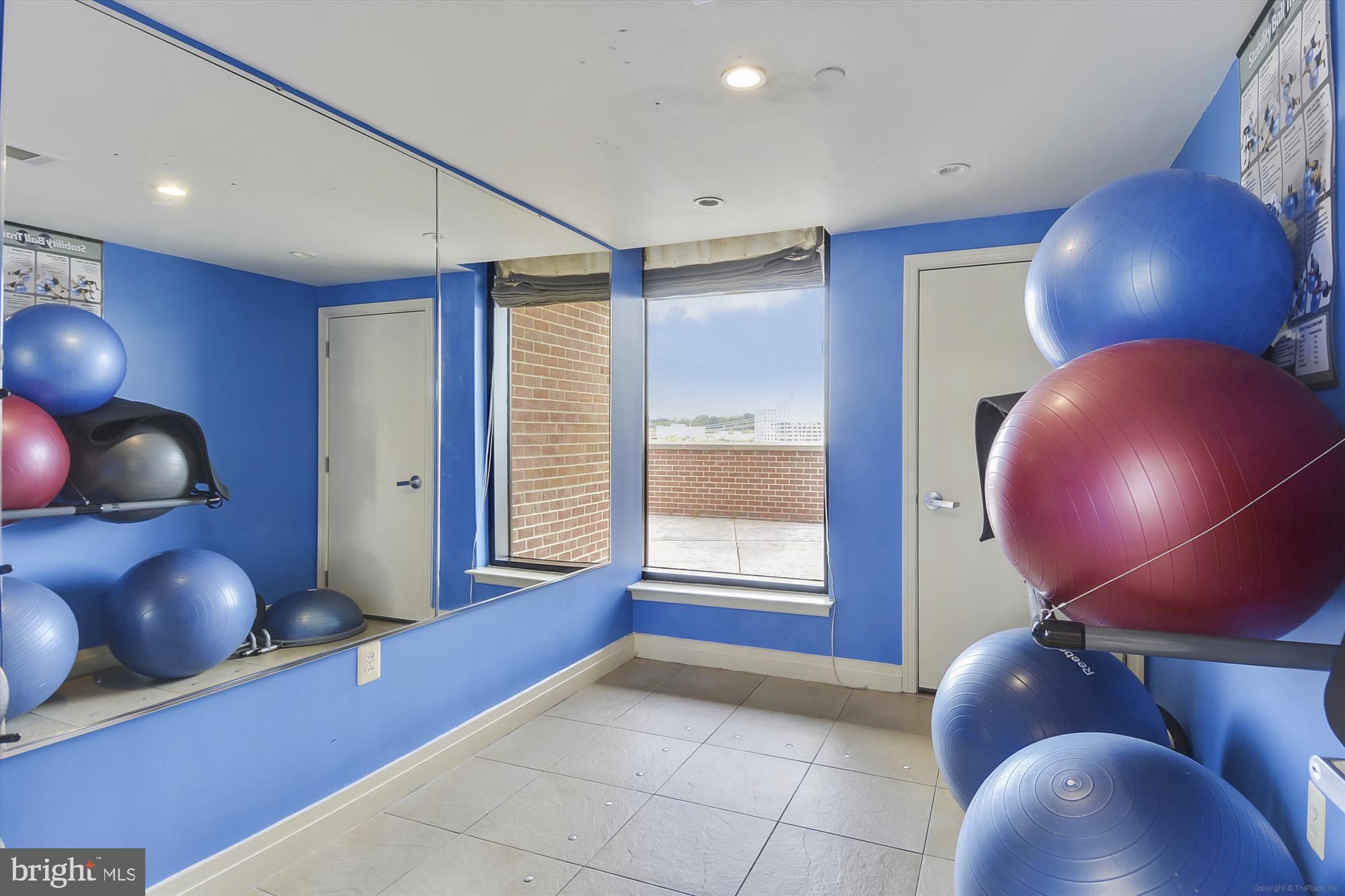 2451 MIDTOWN AVENUE 1323