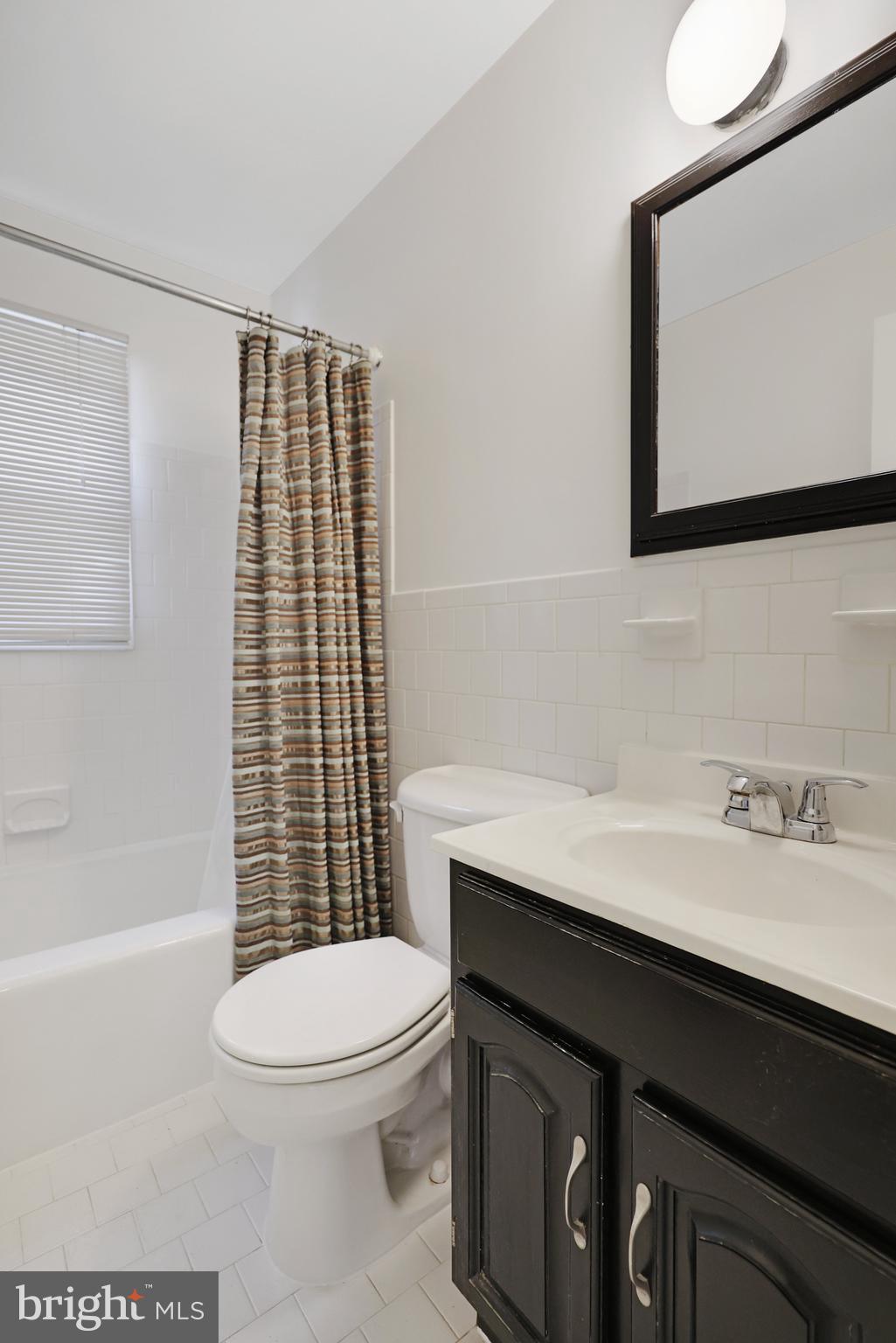 5726 N KINGS HIGHWAY