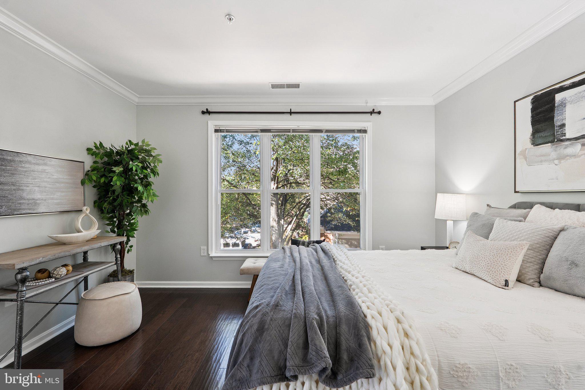 12919 ALTON SQUARE 215