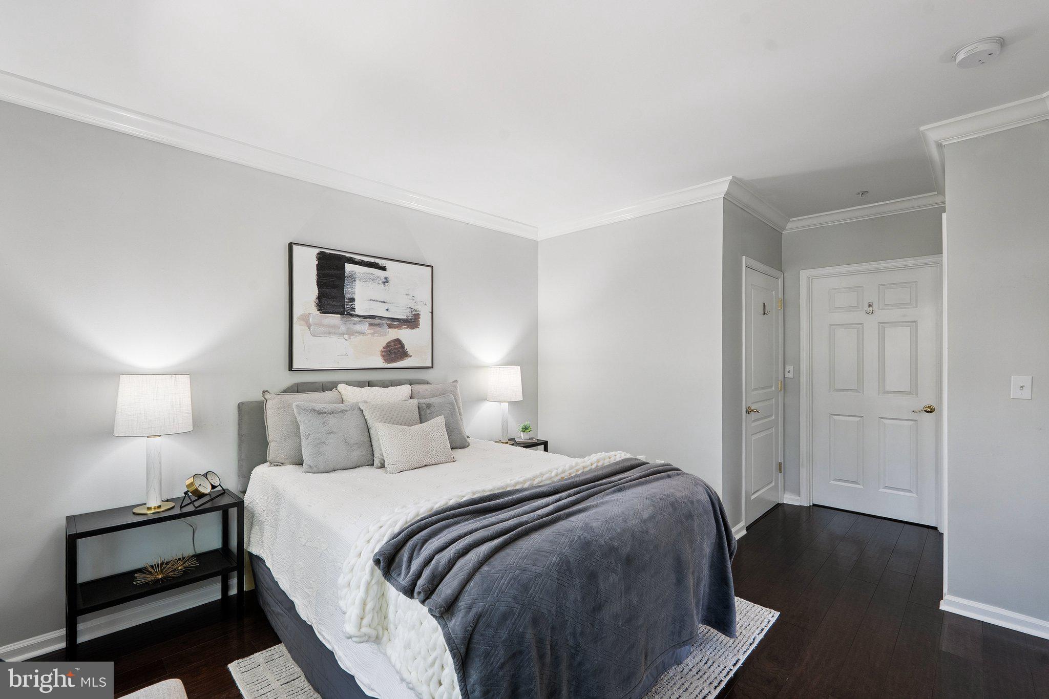 12919 ALTON SQUARE 215