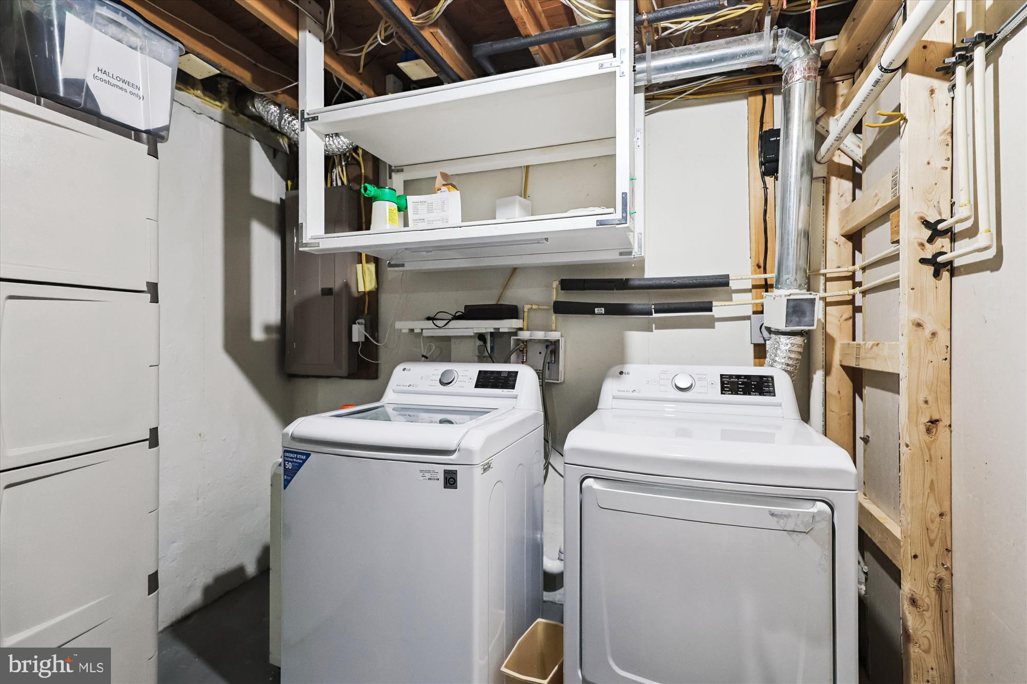 9352 CHESTNUT KNOLLS DRIVE