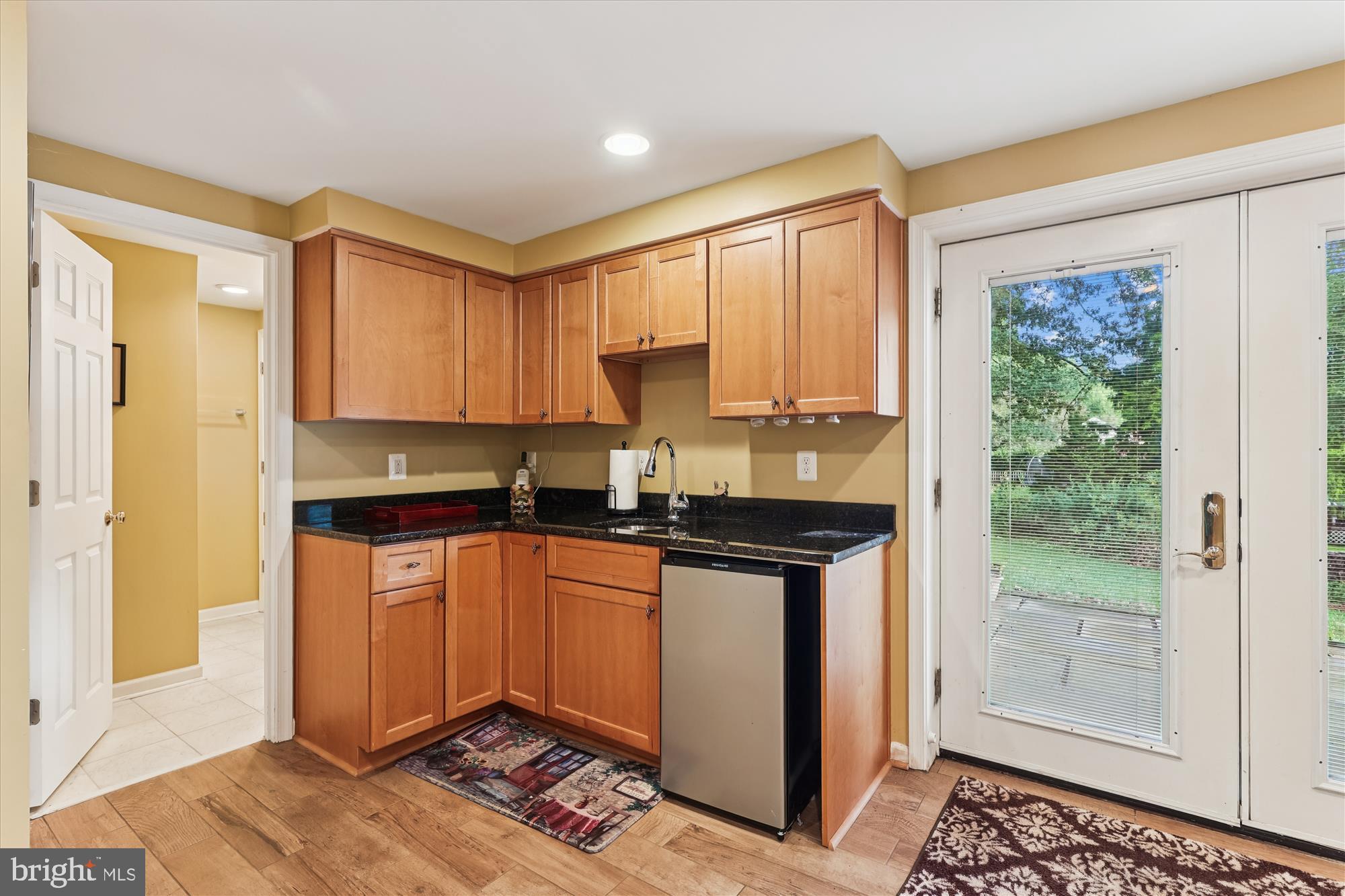 9352 CHESTNUT KNOLLS DRIVE