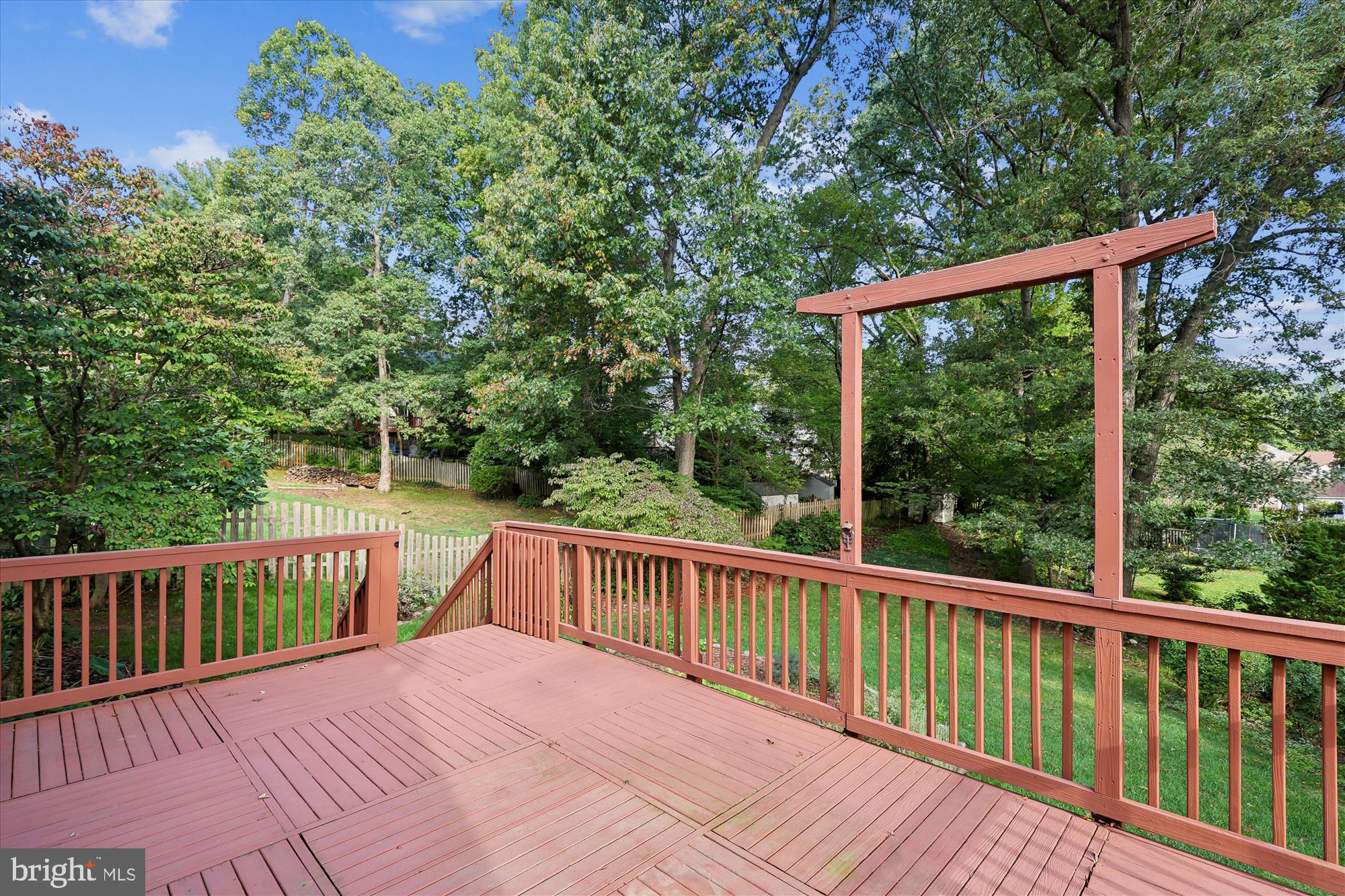 9352 CHESTNUT KNOLLS DRIVE