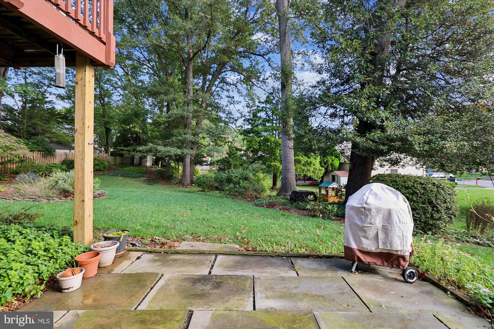 9352 CHESTNUT KNOLLS DRIVE