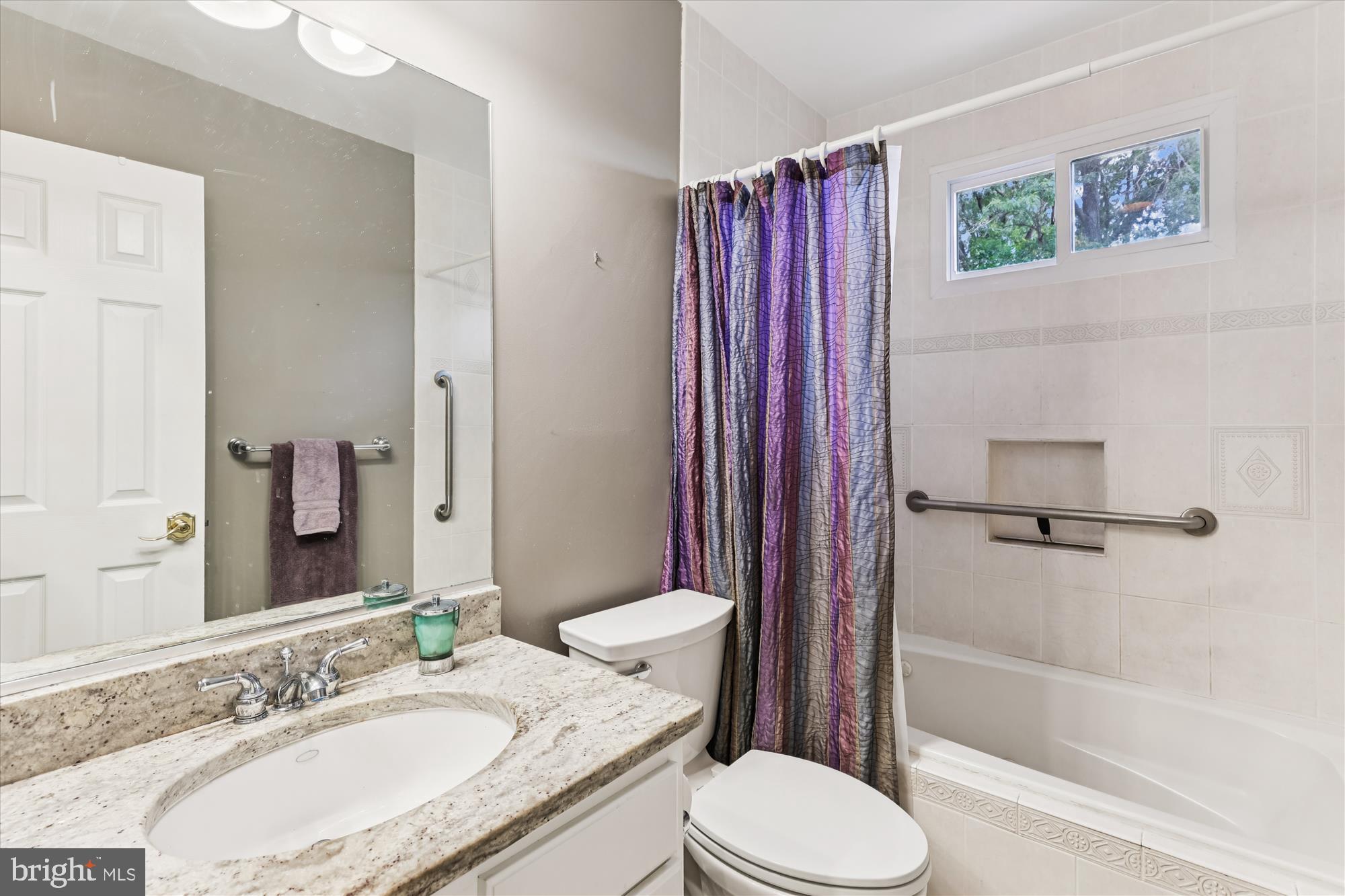 9352 CHESTNUT KNOLLS DRIVE