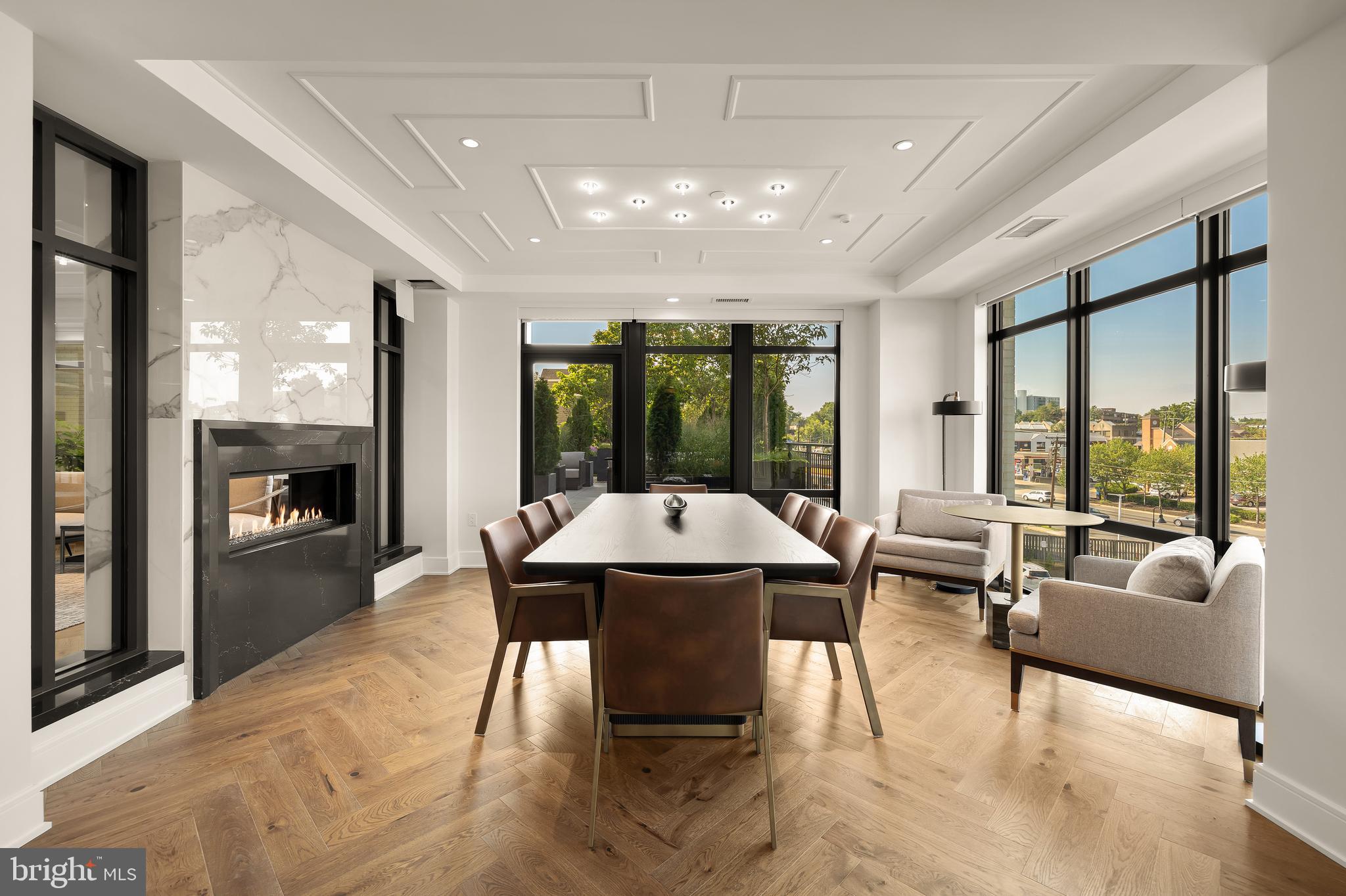 6718 LOWELL AVENUE 406